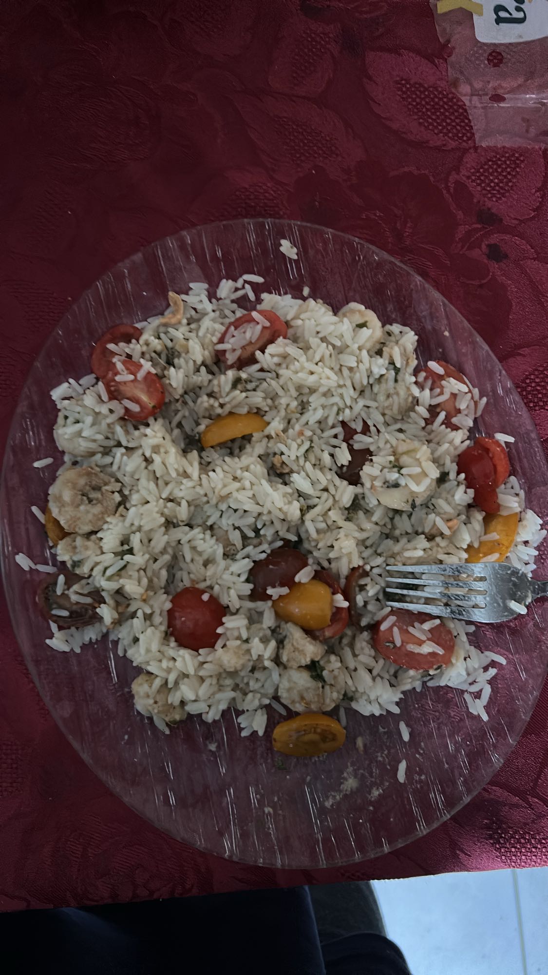Riz aux crevettes et tomates