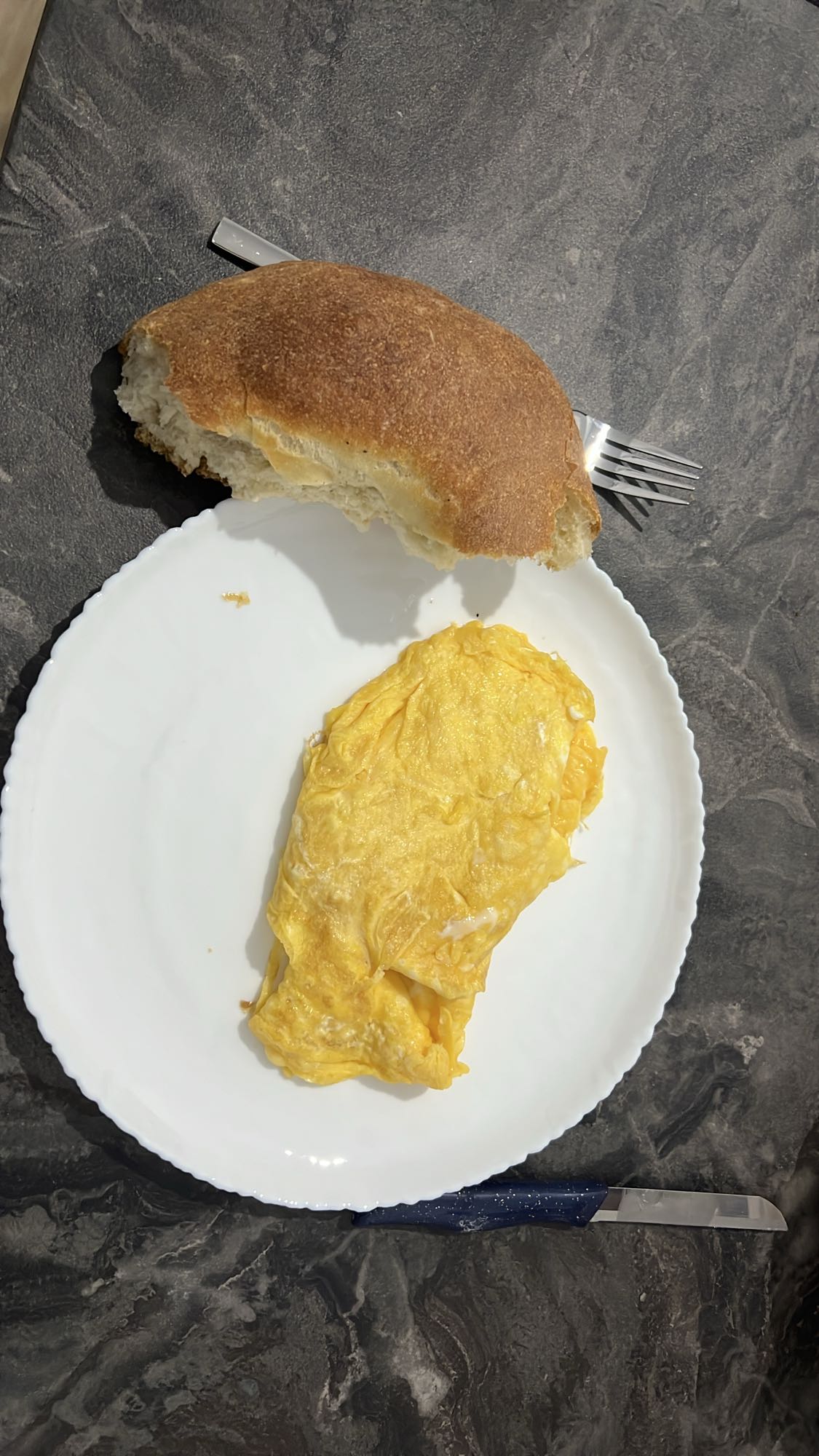 ձվածեղ հացով