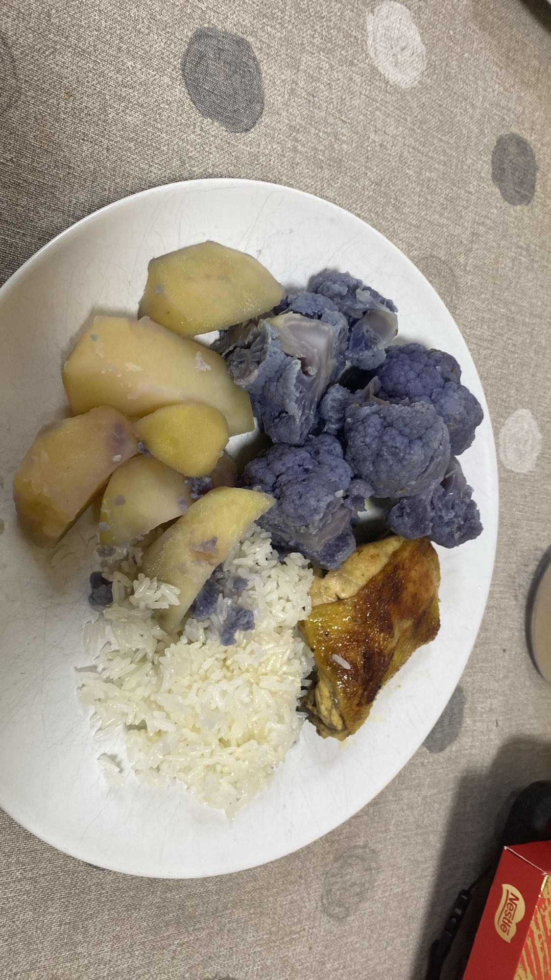 Pollo con arroz y verduras