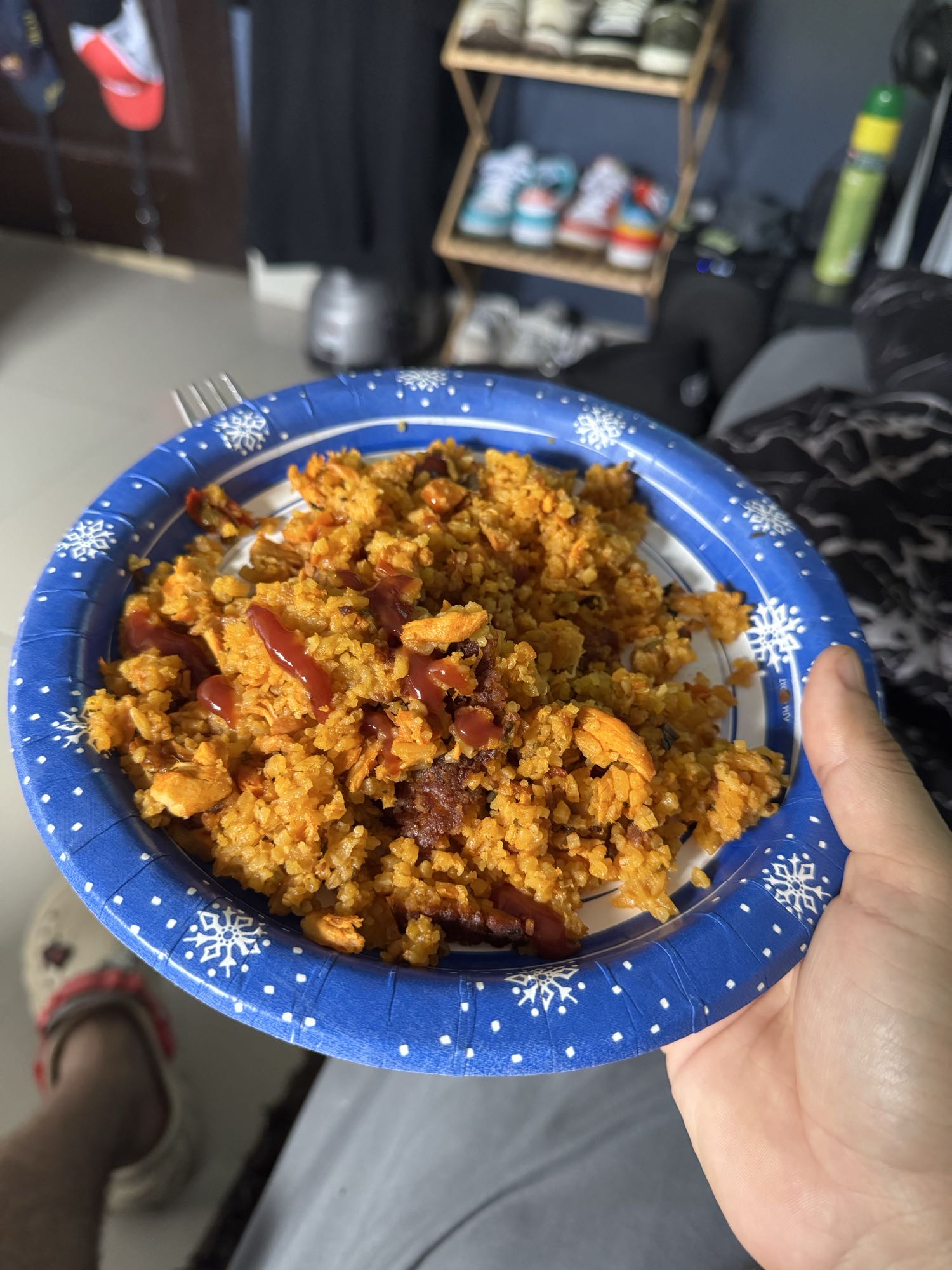 Arroz con pollo y salsa