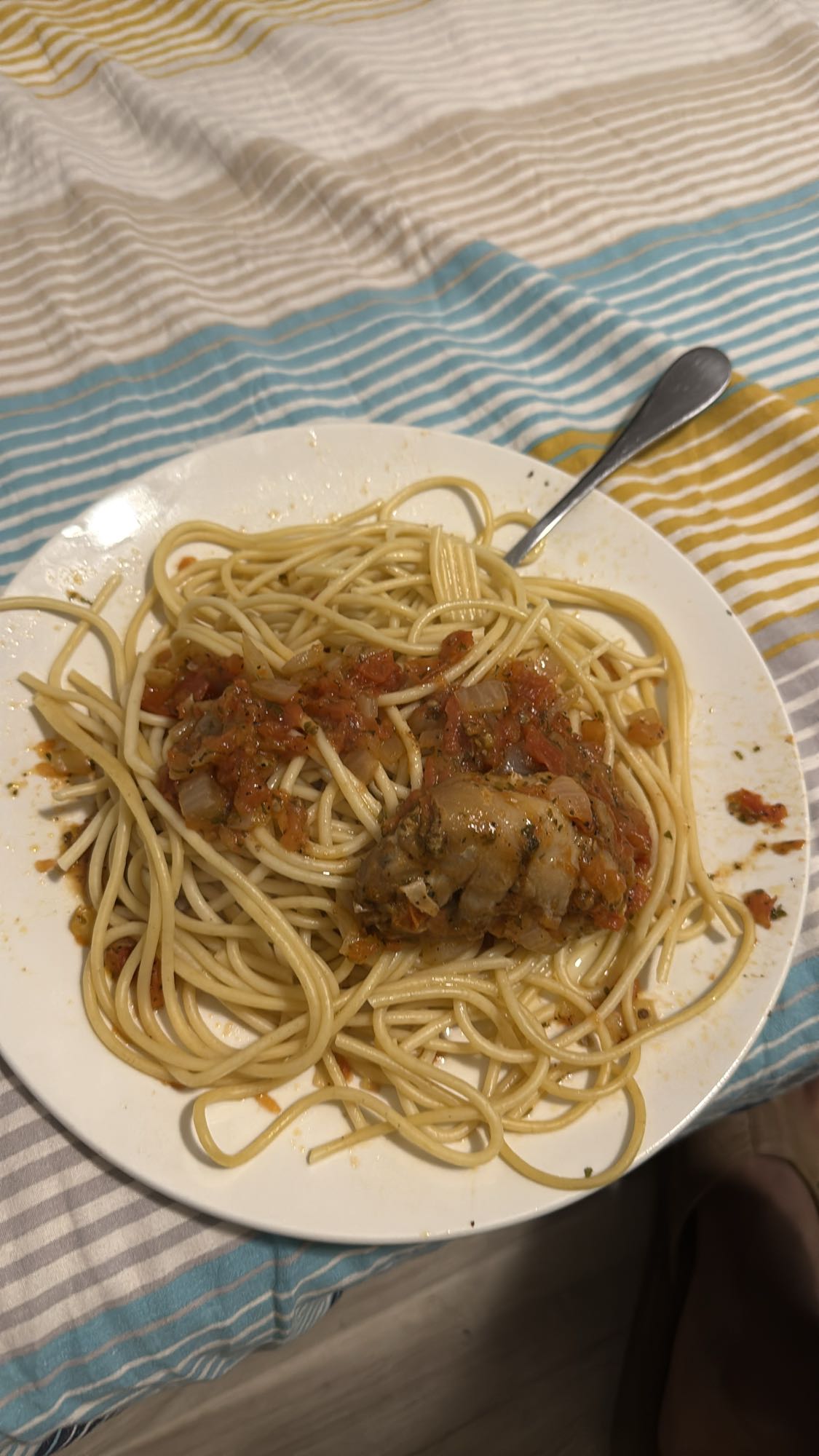 Spaghetti au poulet et sauce