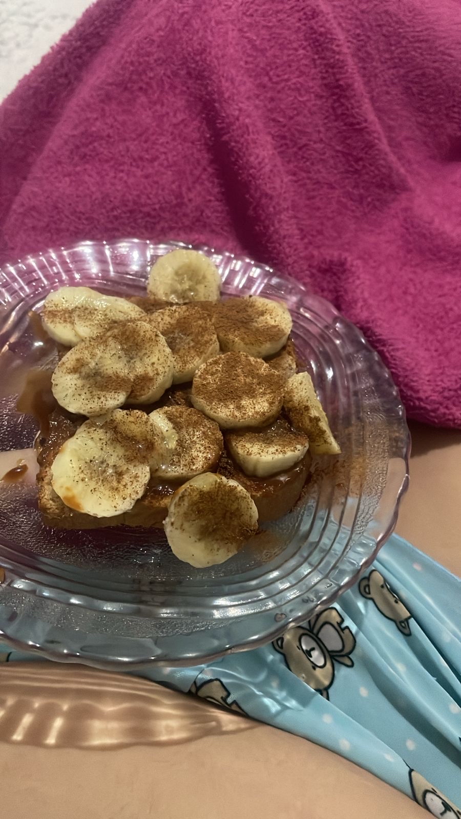 Torrada com banana e canela