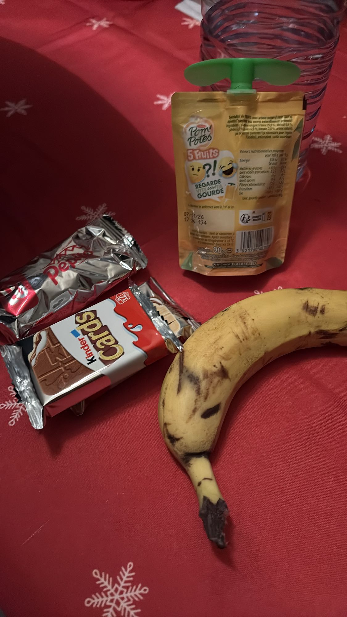 Banana, snacks & fruit pouch