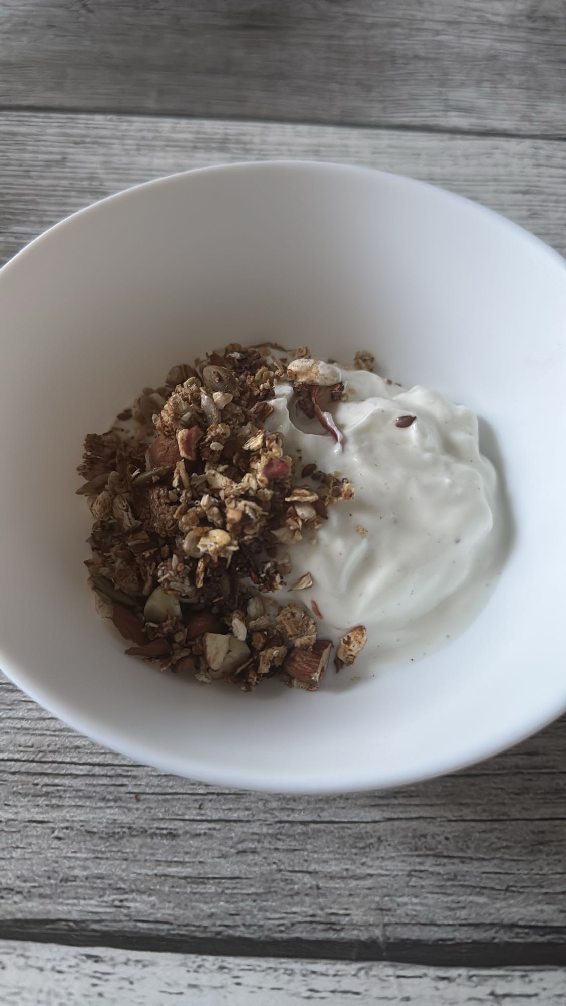 Yoghurt med granola