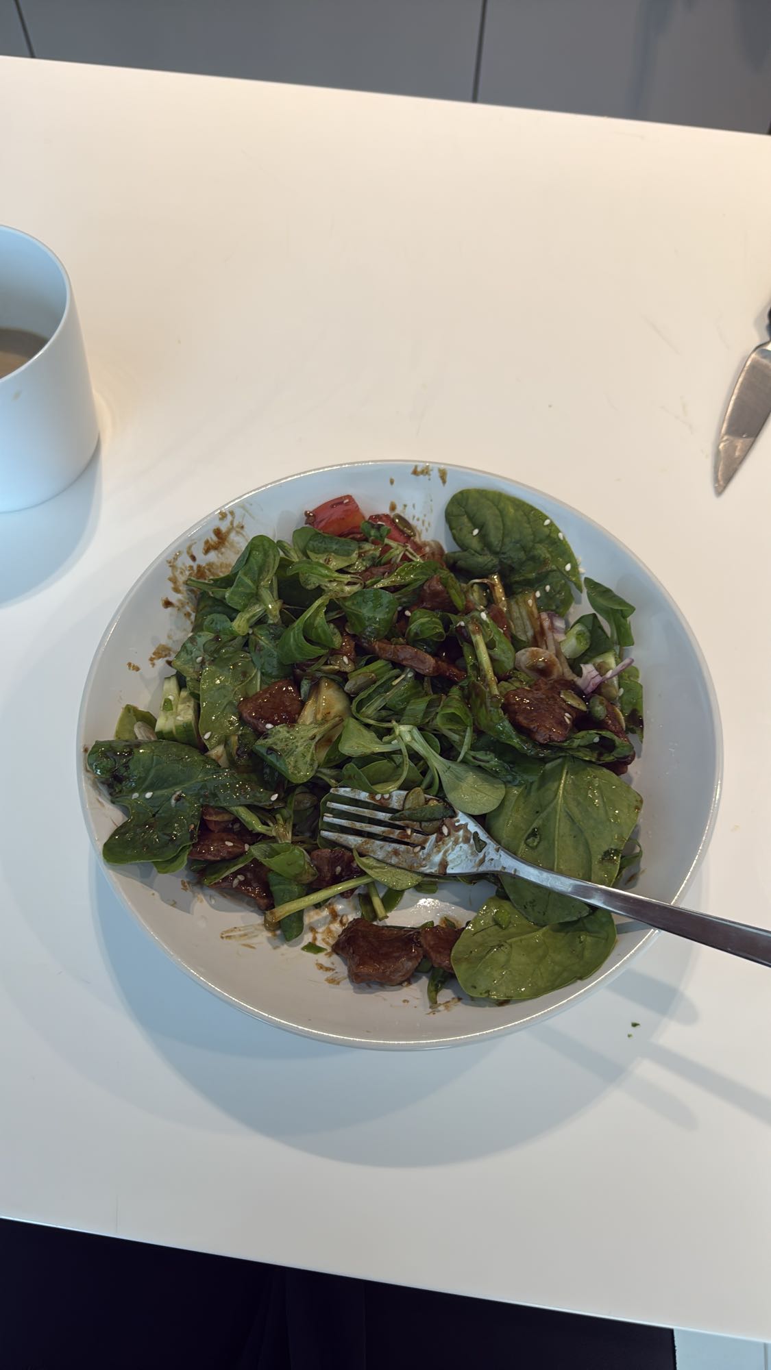 говядина с салатом