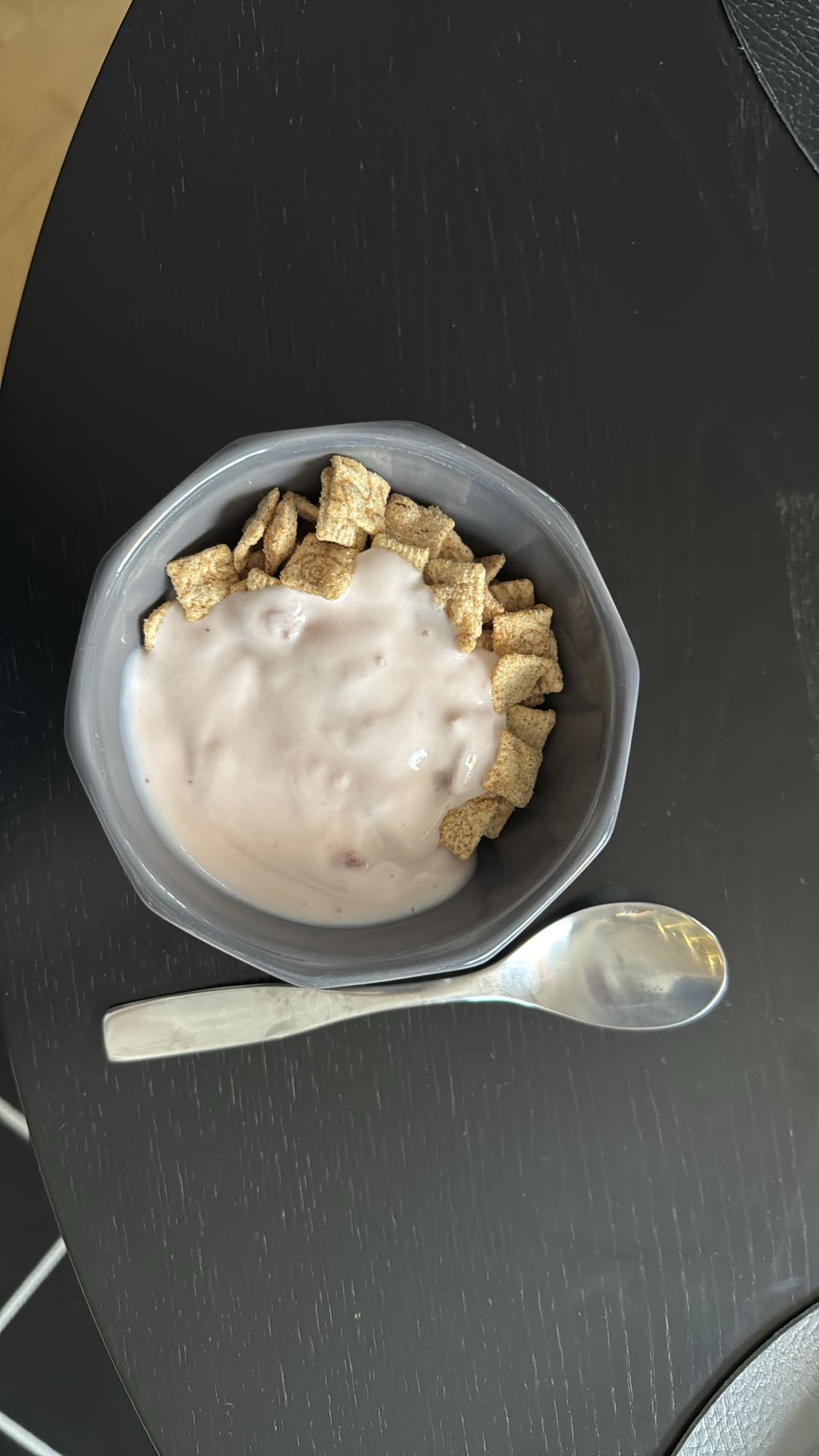 Cereal with yogurt