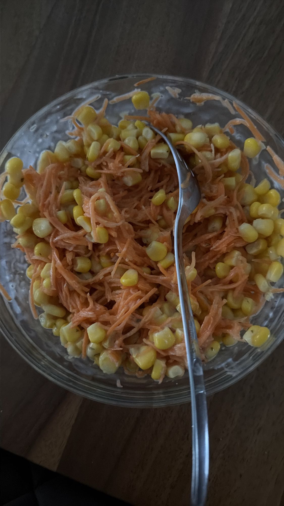 Havuçlu mısır salatası