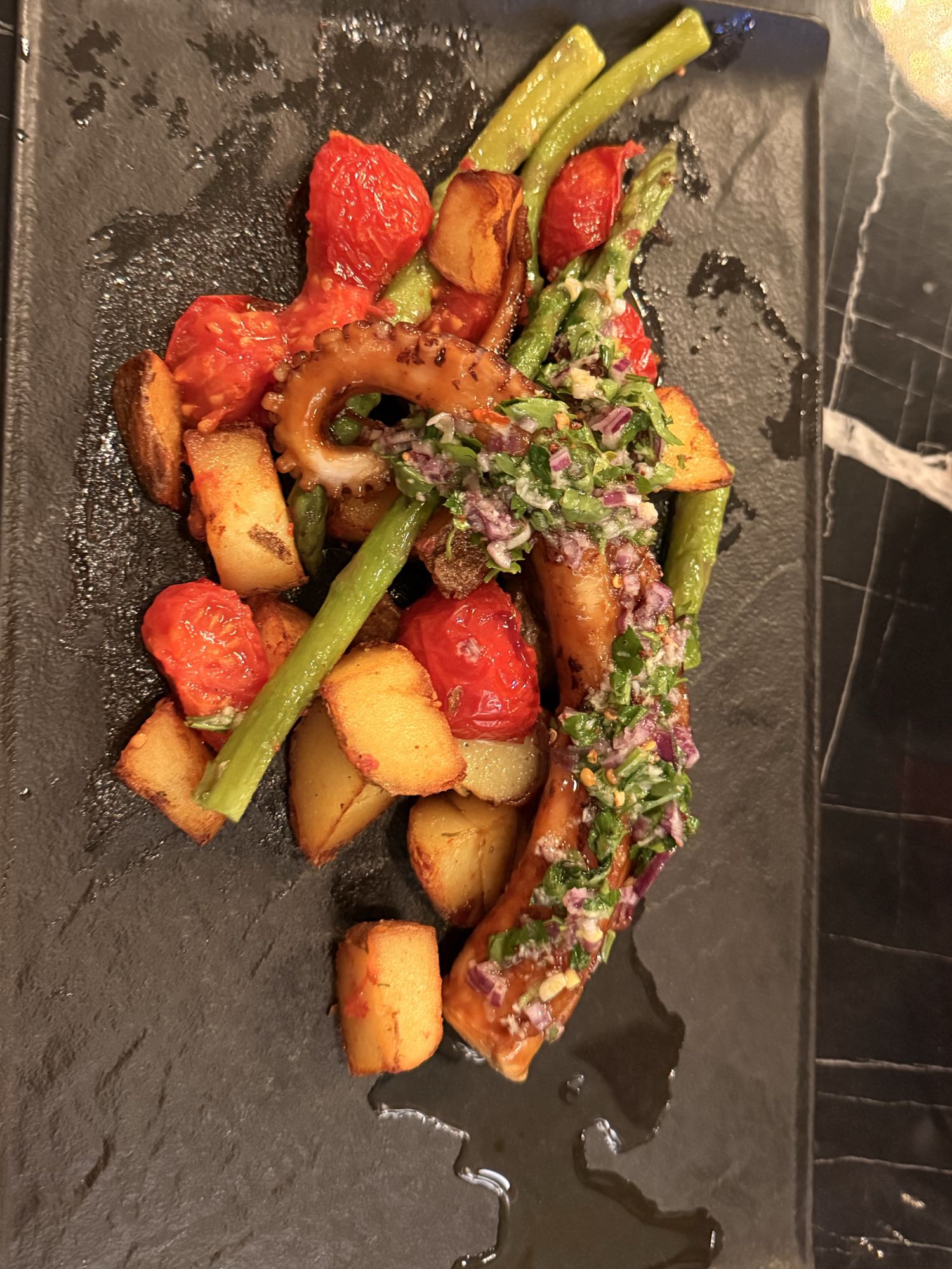 Caracatiță cu legume la grătar