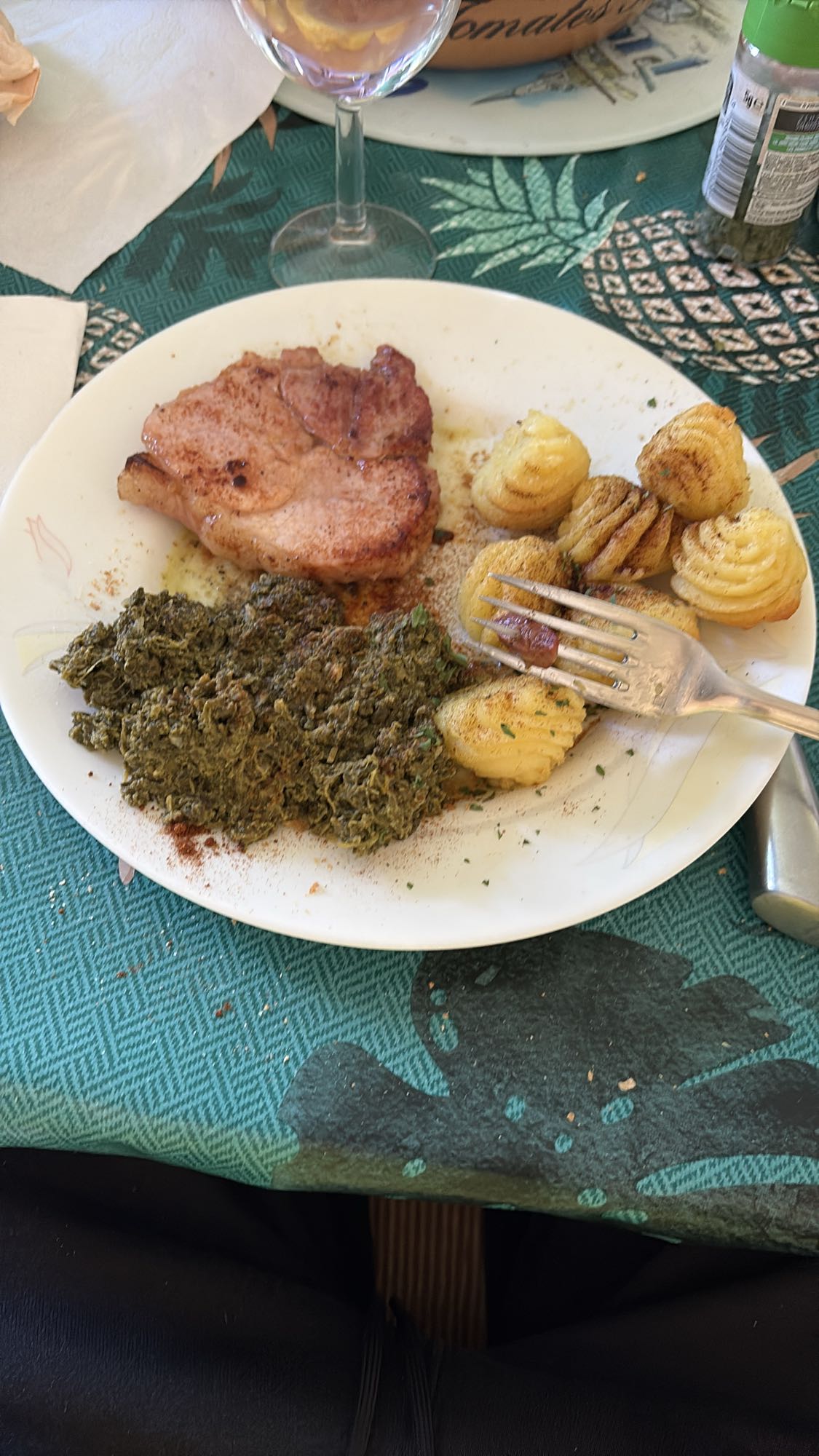 Pork, potatoes & spinach