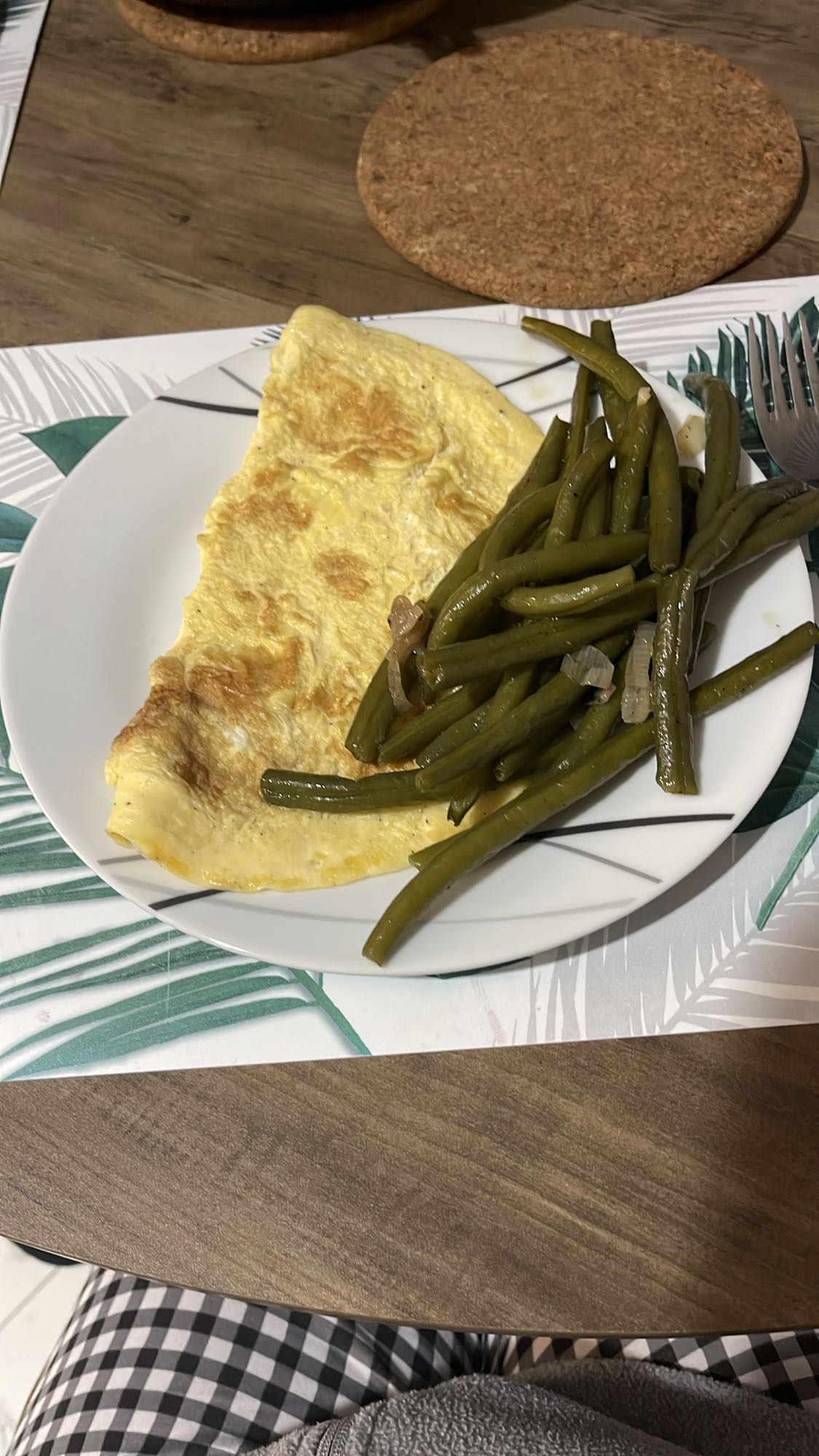 Omelette et haricots verts