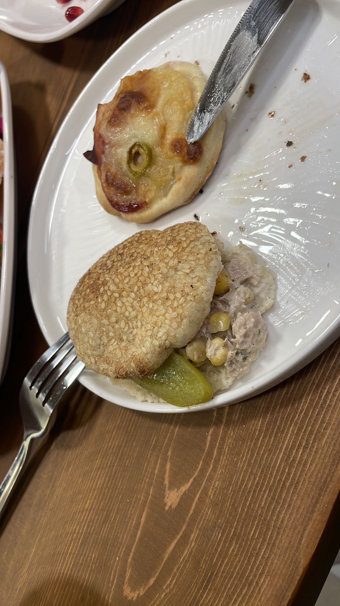 Mini pizza and tuna sandwich