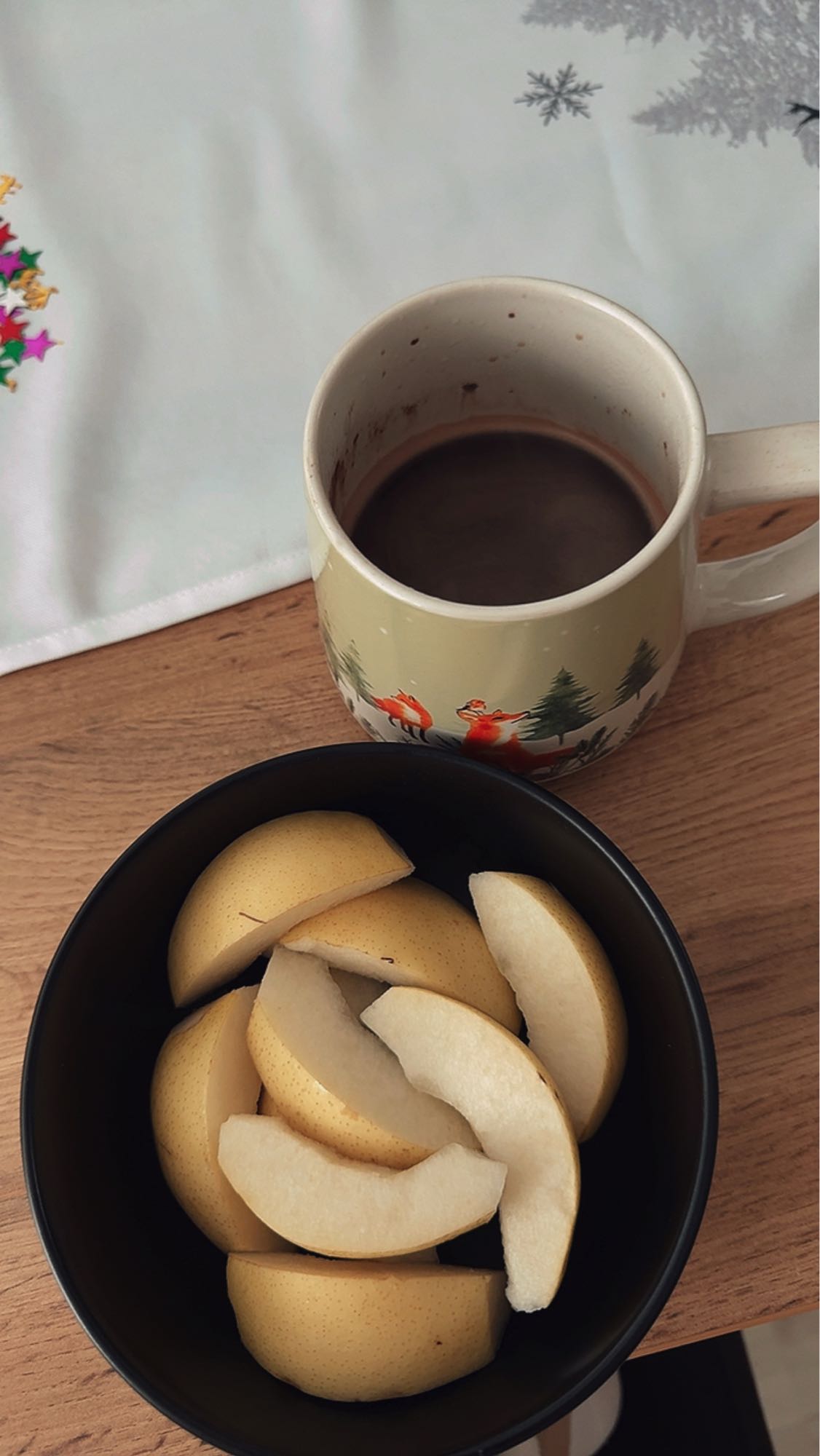 Pere și cacao caldă