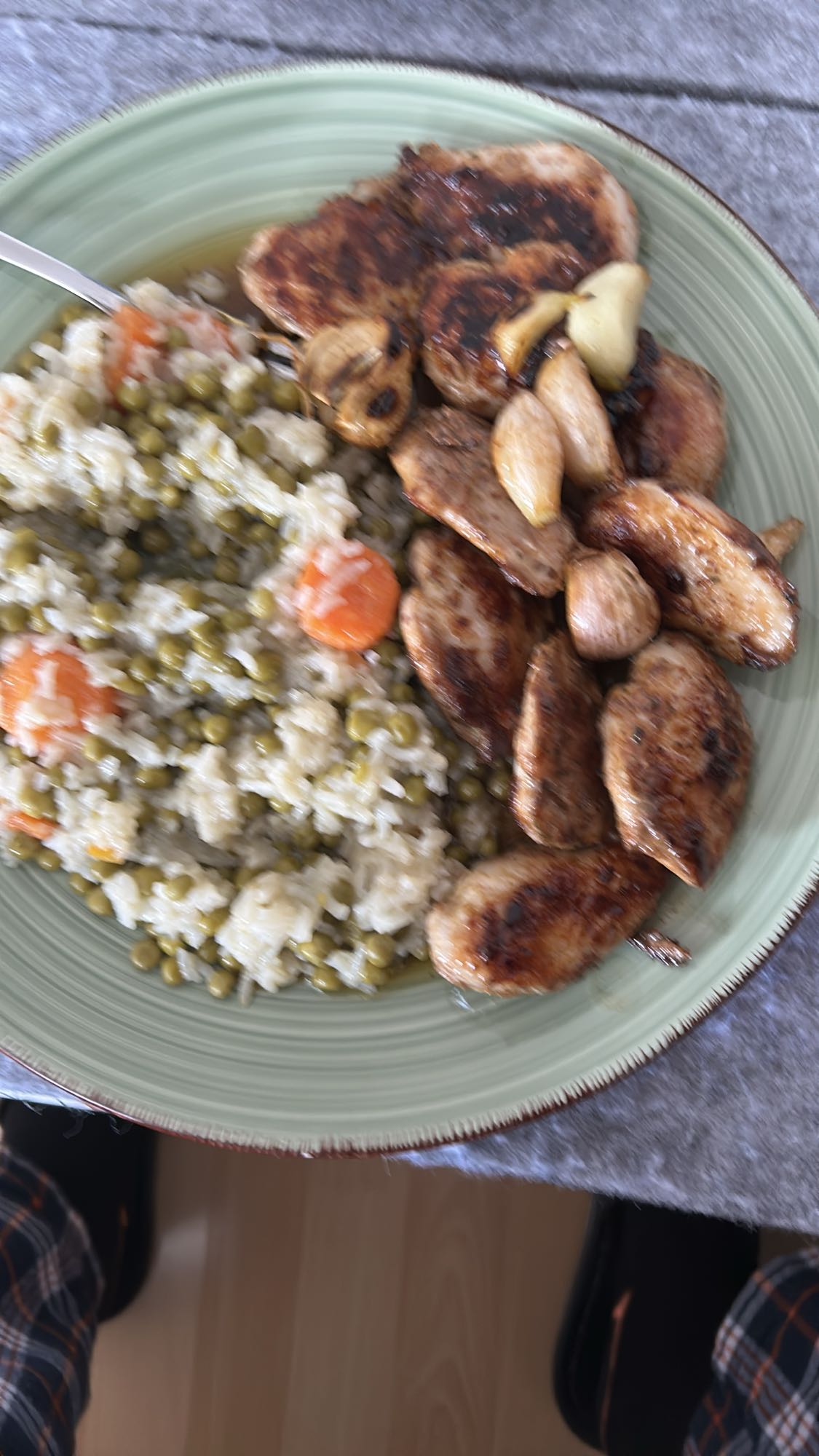 Pollo con arroz y verduras