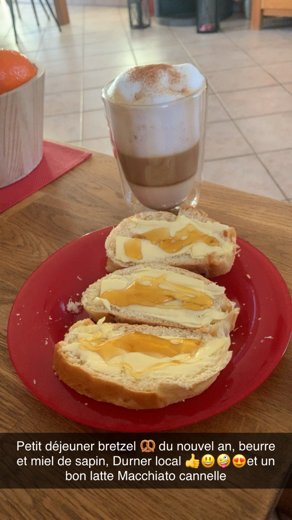 Bretzel et latte cannelle