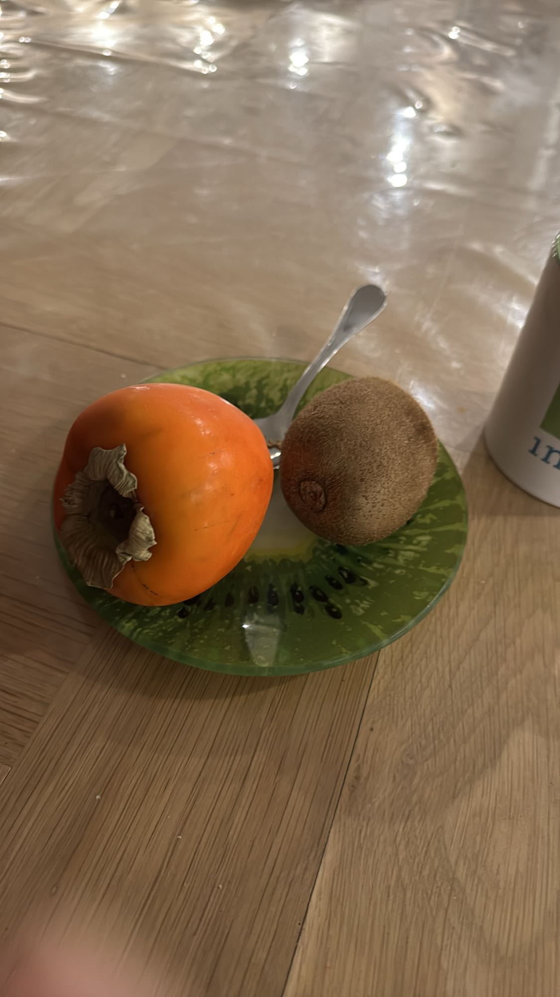 Persimmon and Kiwi