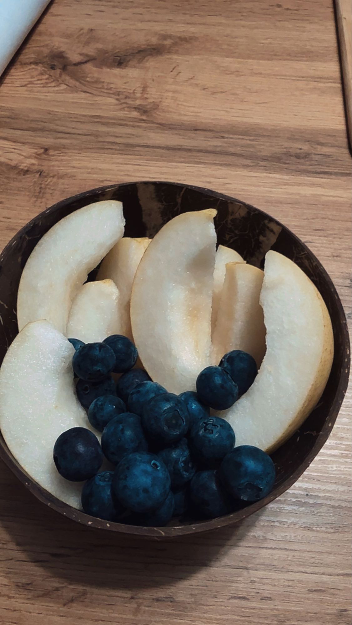 Fructe proaspete în bol