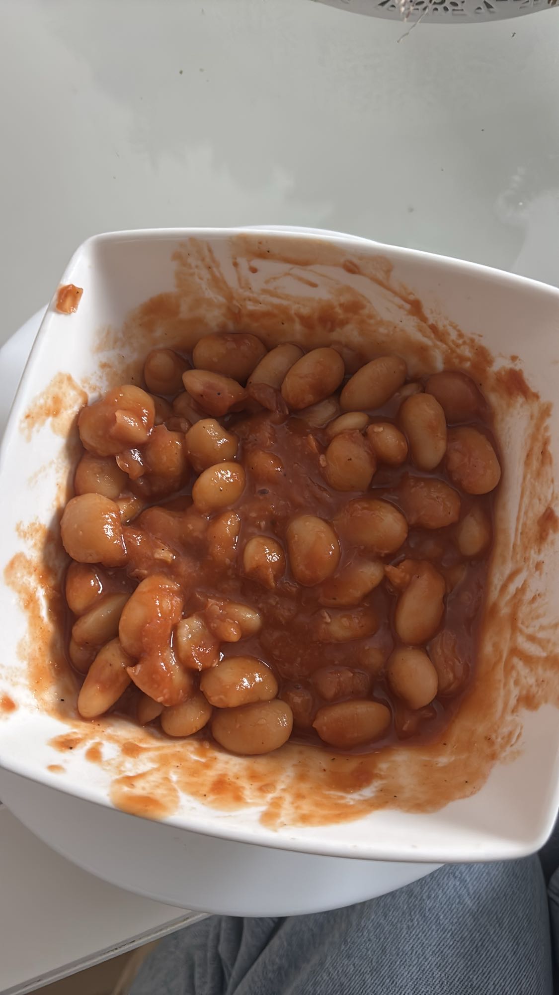 Fasola w sosie pomidorowym