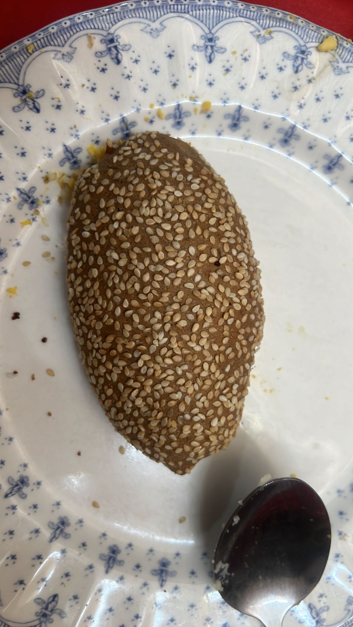 Susamlı içli köfte