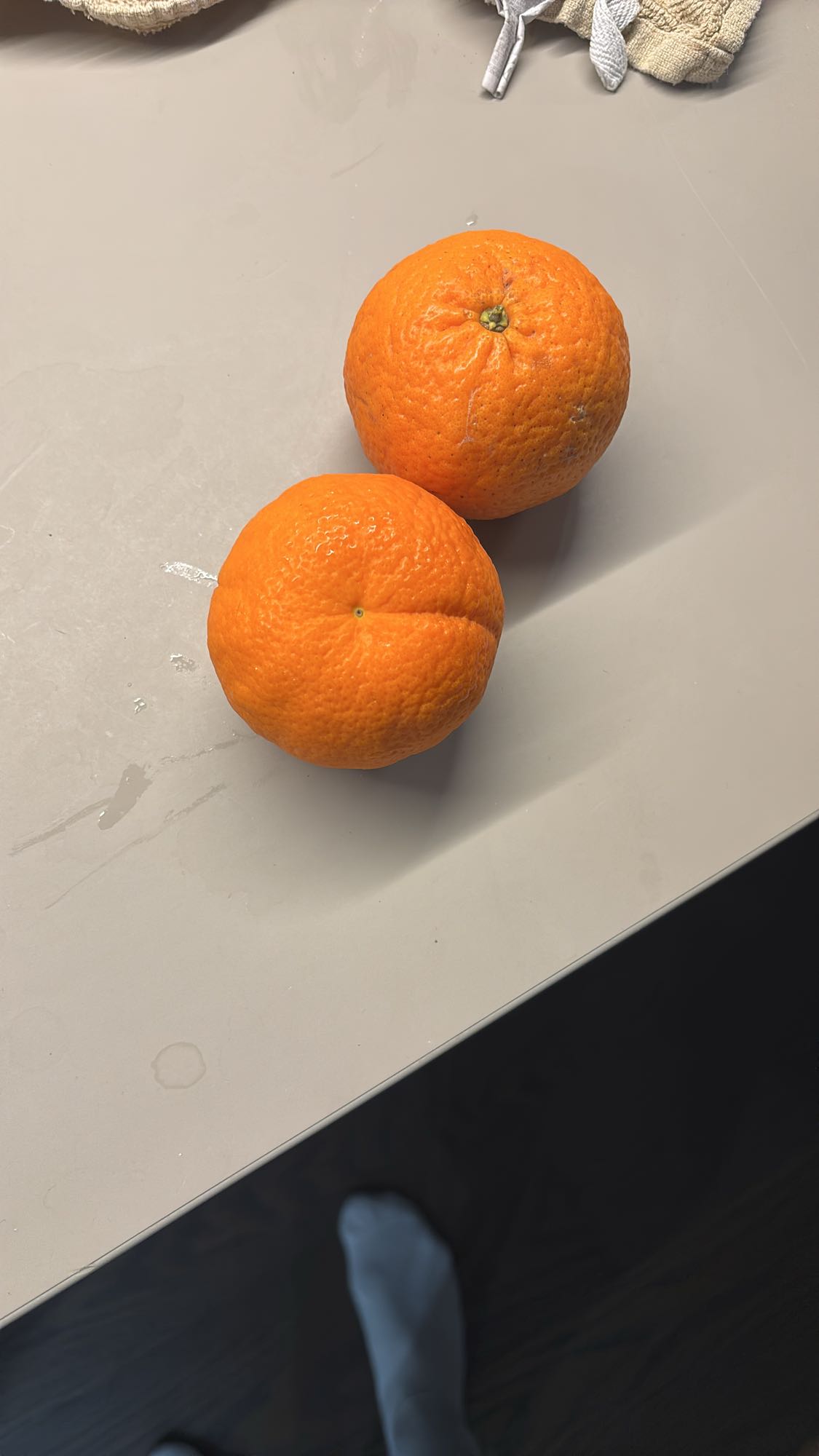 Deux mandarines fraîches