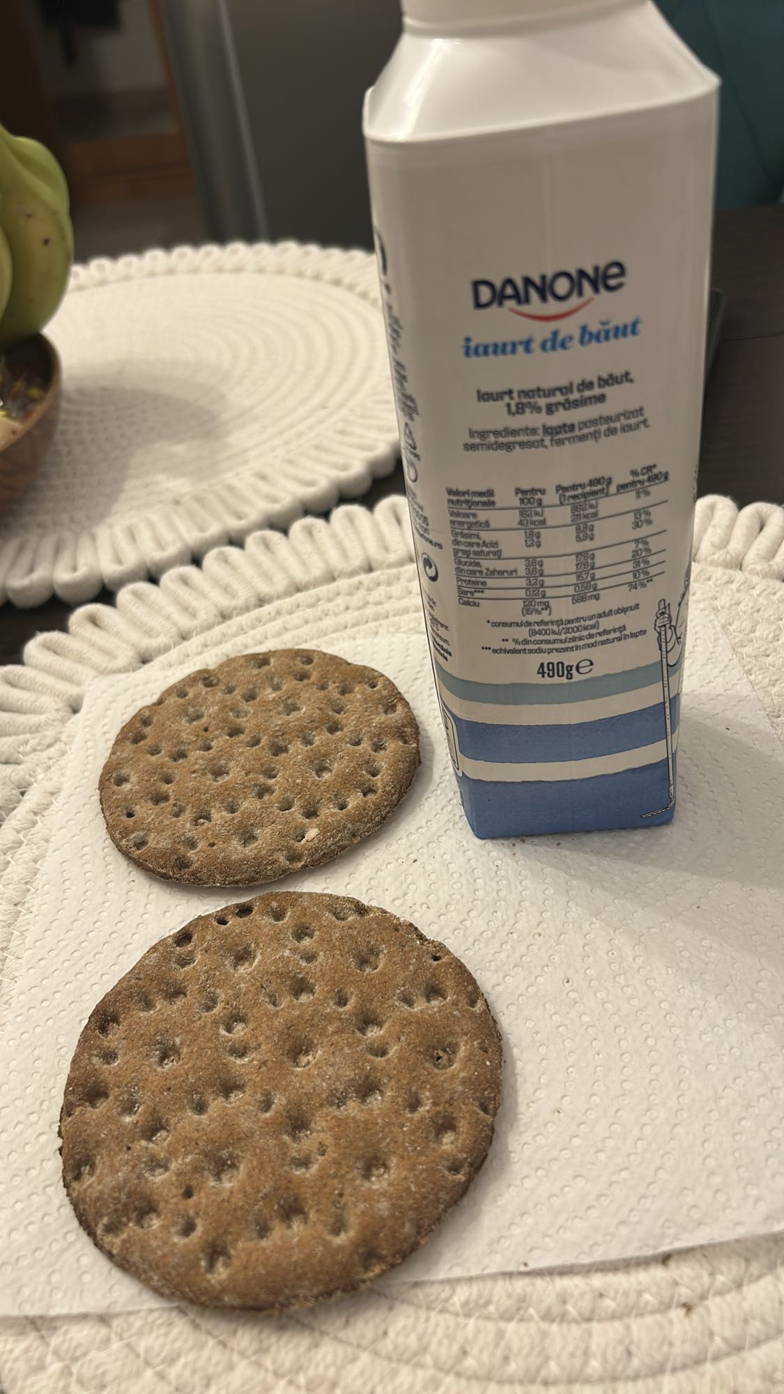 Iaurt cu crackers secară