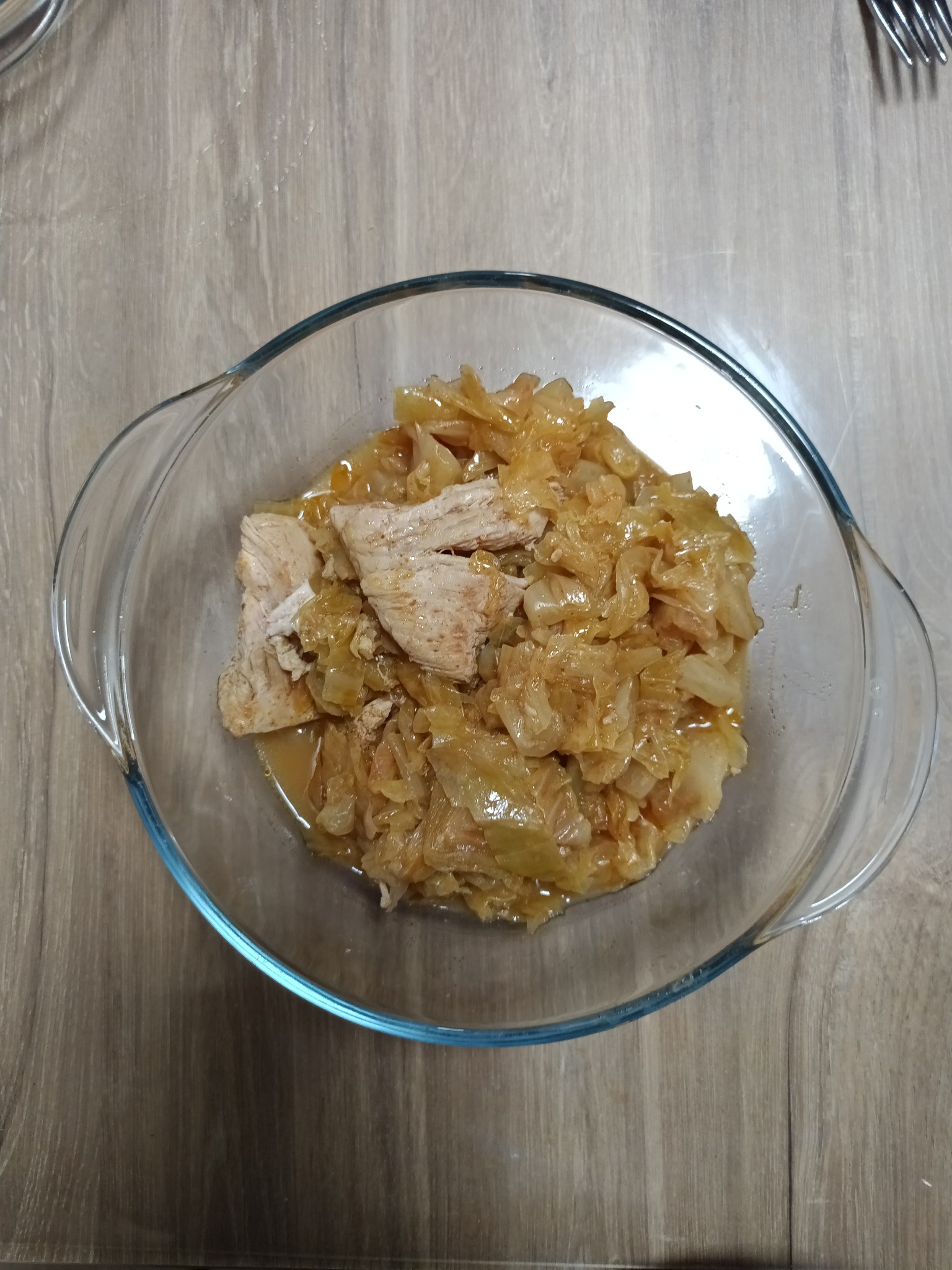 Braised cabbage with pork