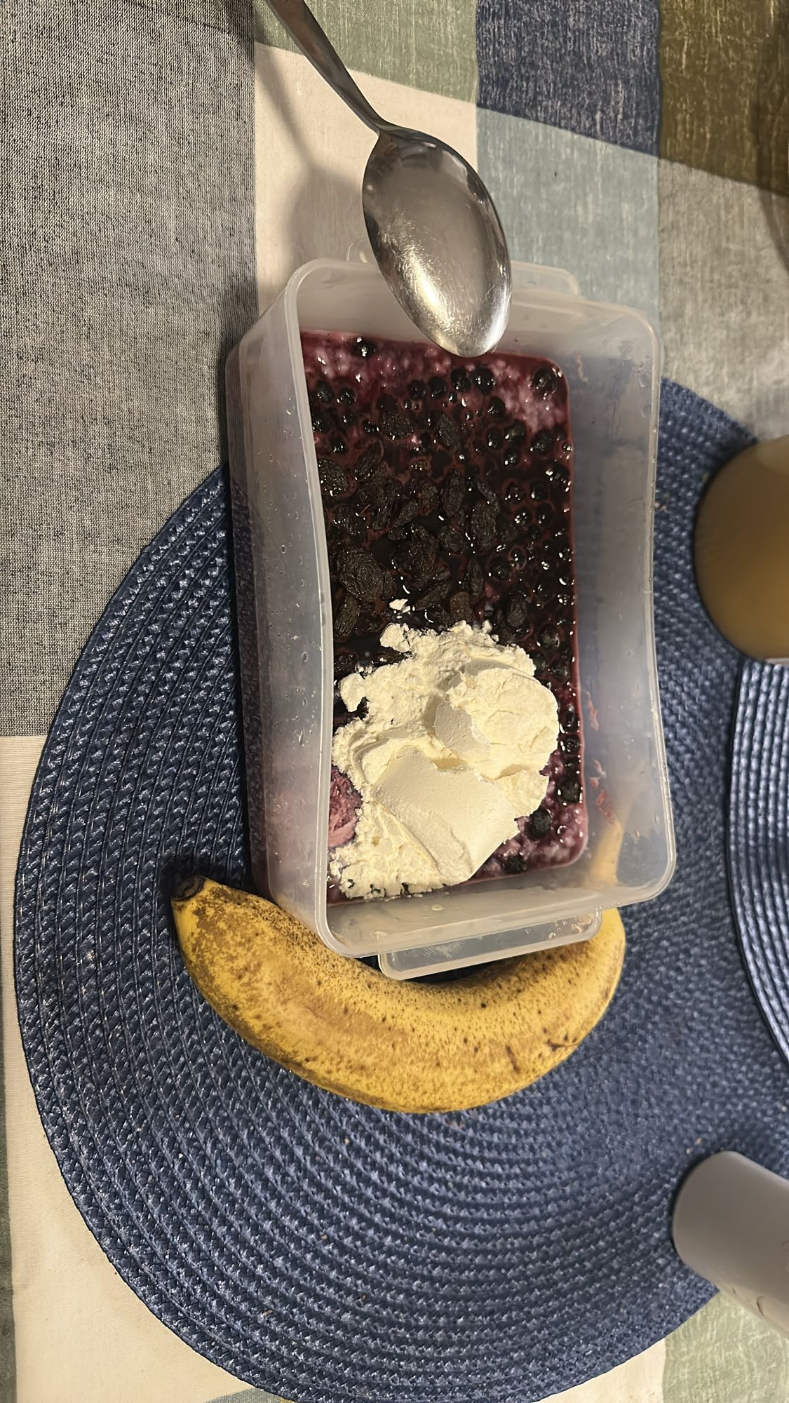 Havregrynsgröt med bär