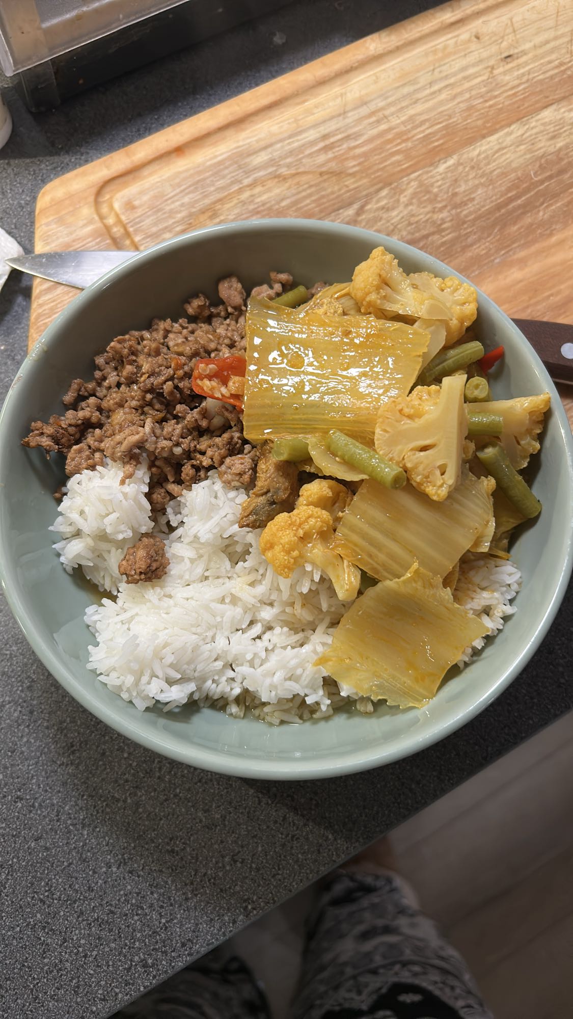 Ris med kjøtt og grønnsaker