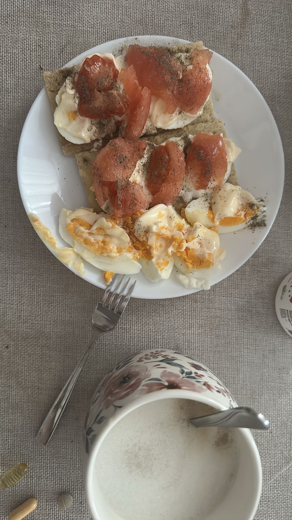 Jajka z chrupkim pieczywem