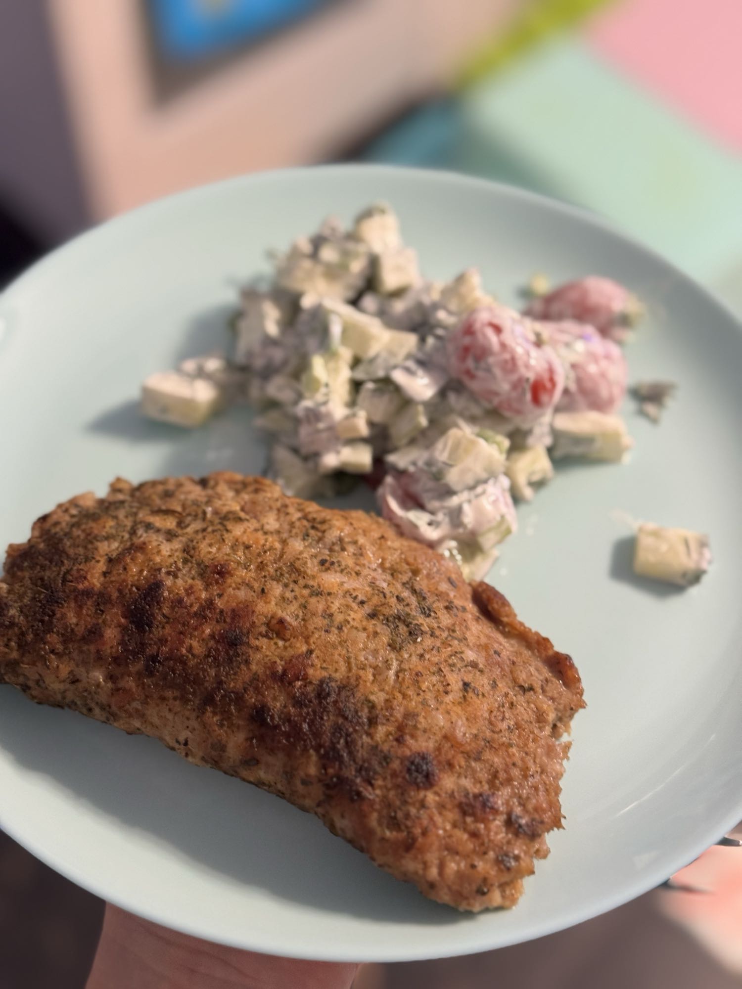 Куриная котлета с салатом