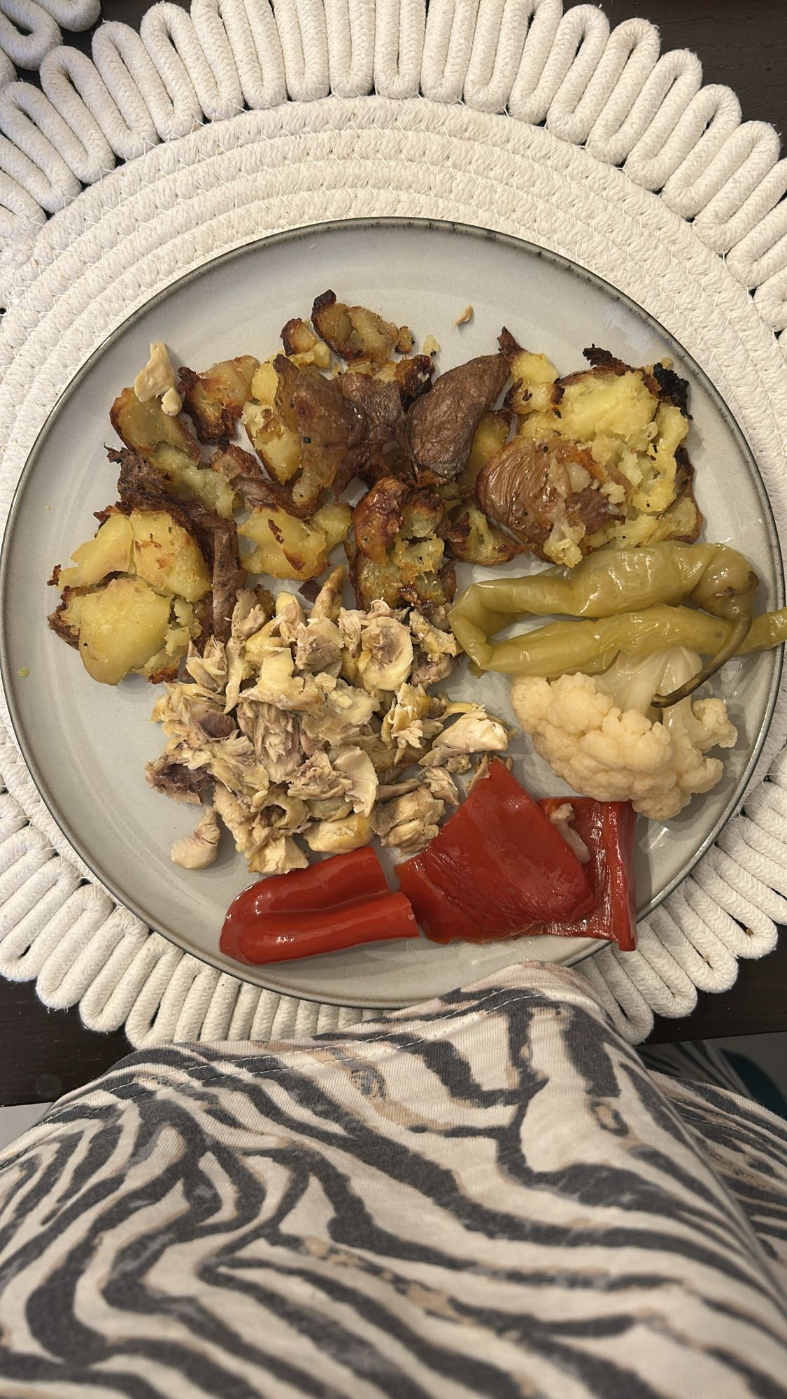 Pui cu cartofi și murături