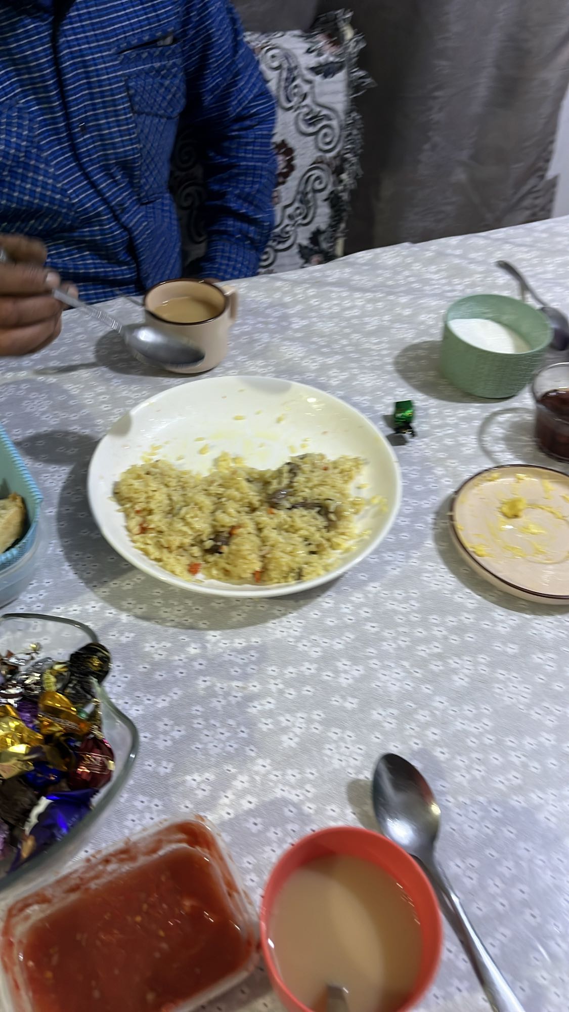 рис с мясом и чаем