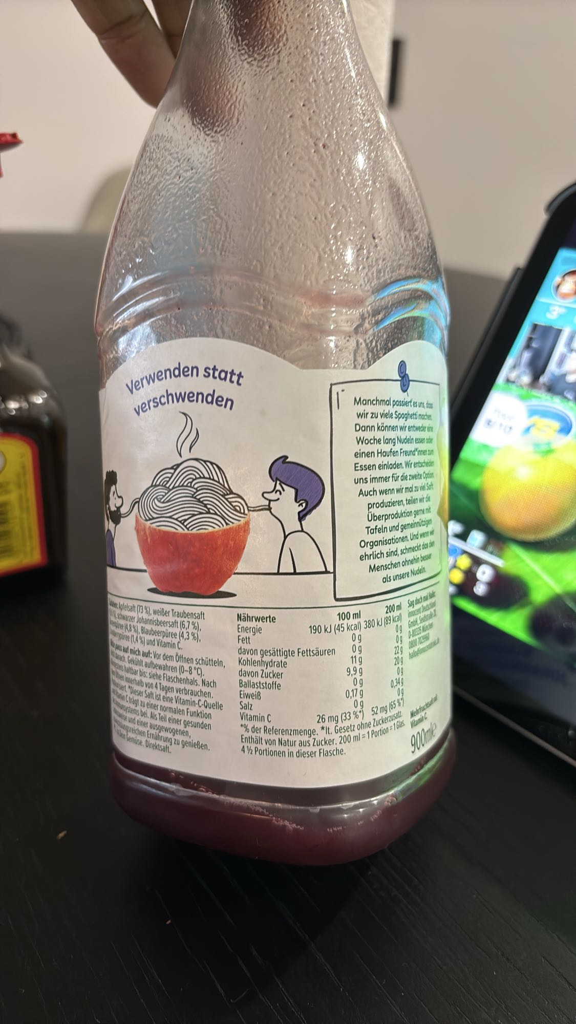 Jus de fruits rouges