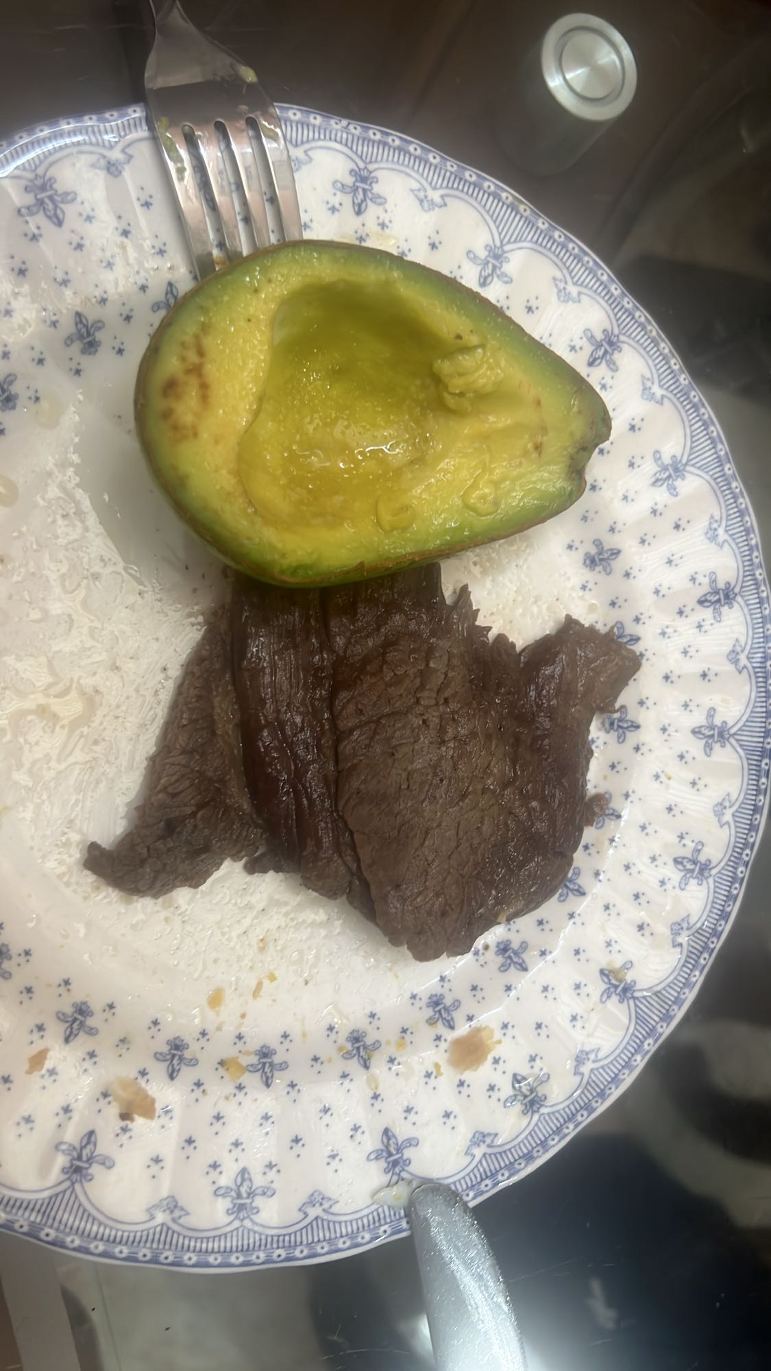Carne con aguacate