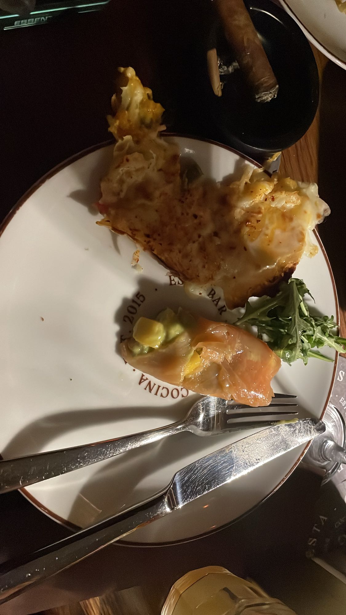 Cheesy lasagna & salmon roll