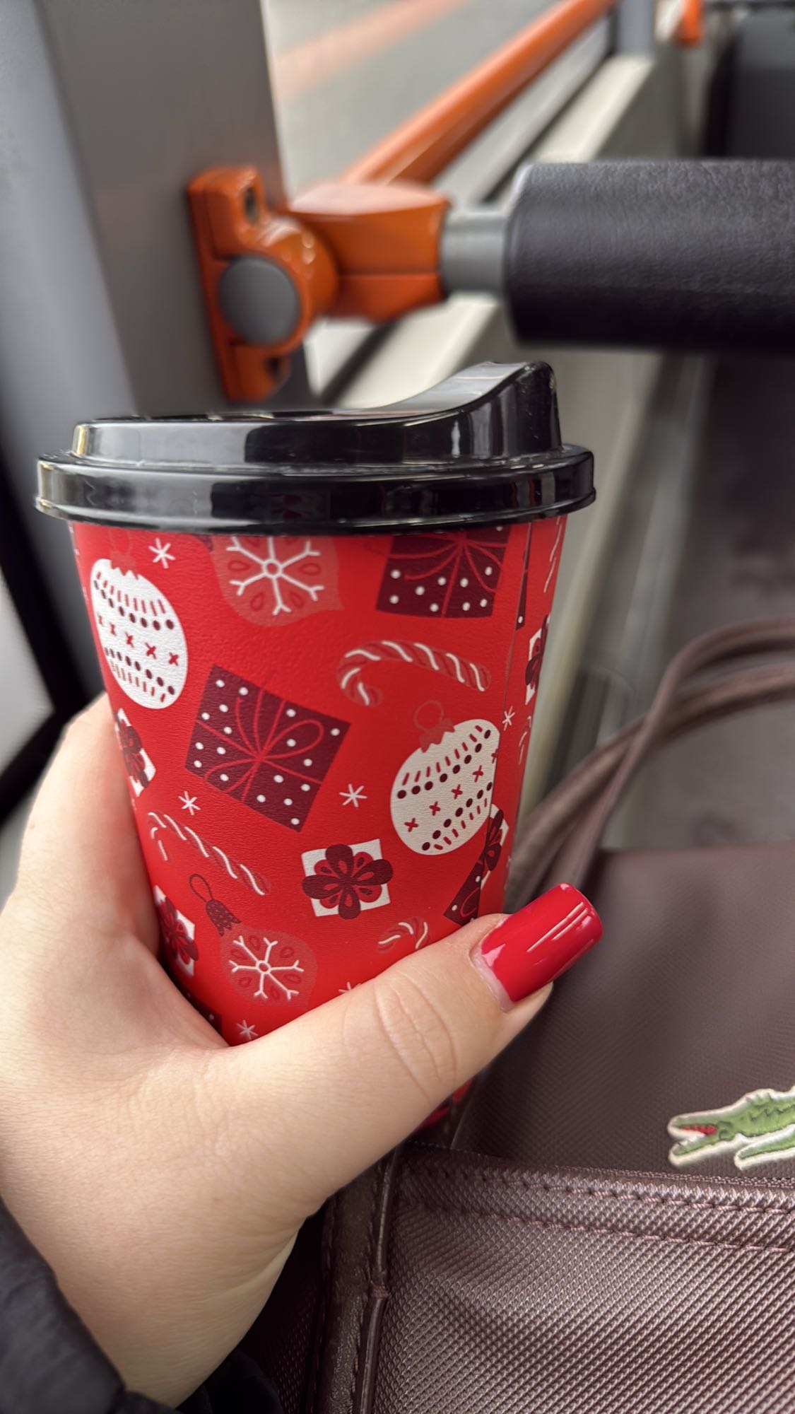 Cafea cu lapte și zahăr