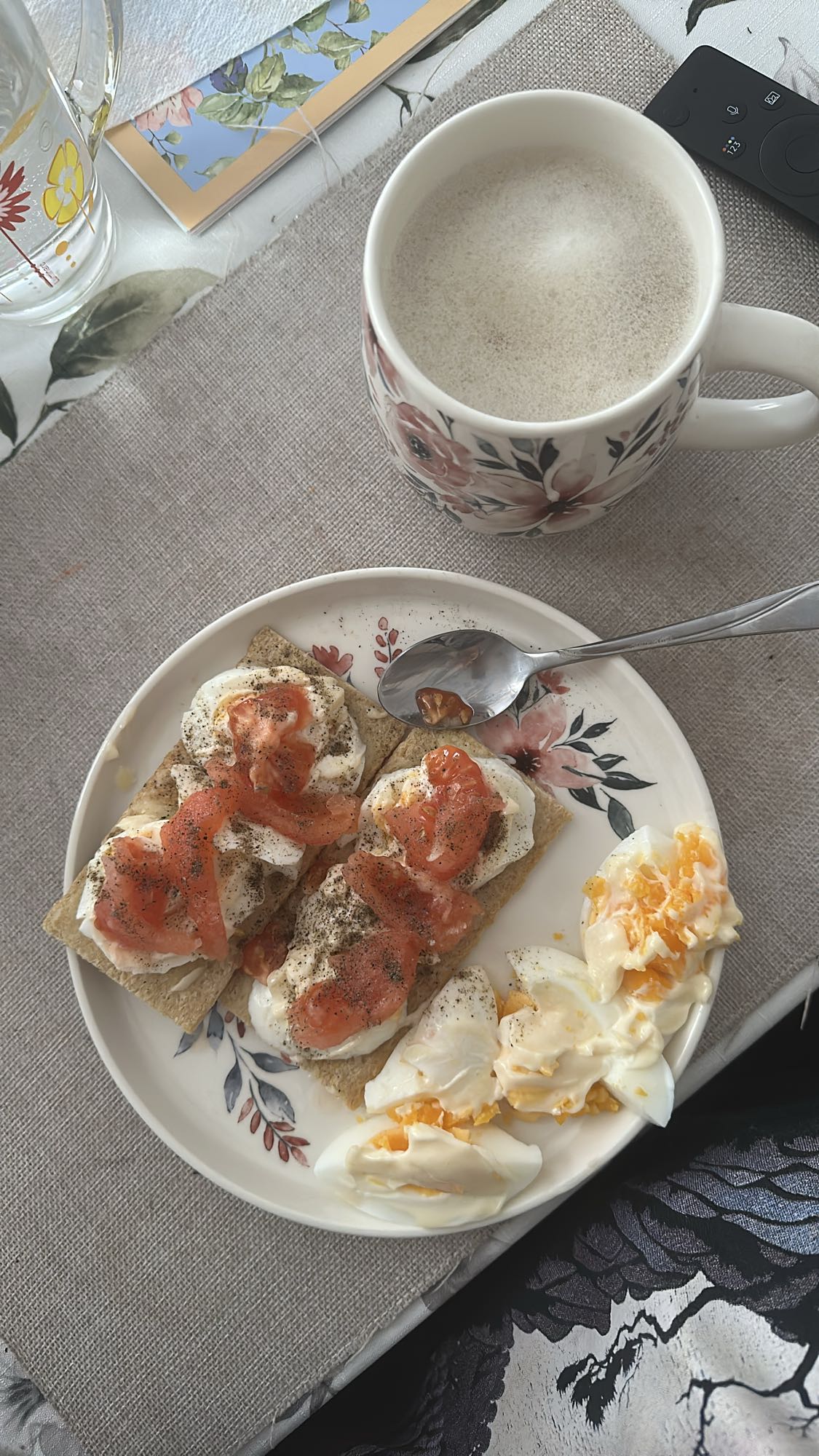 Jajka z chrupkim pieczywem