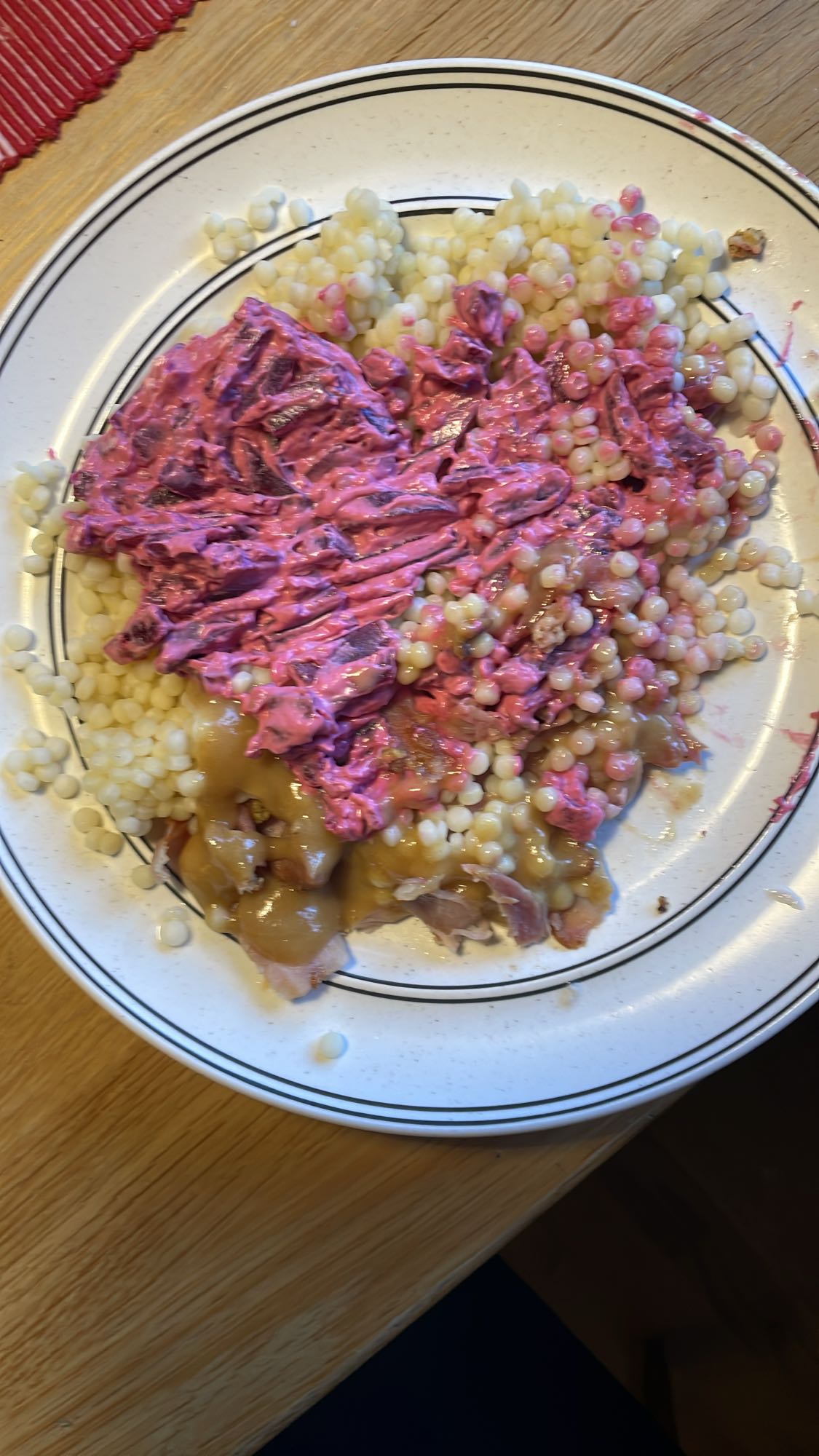 Pärlcouscous med rödbetssallad