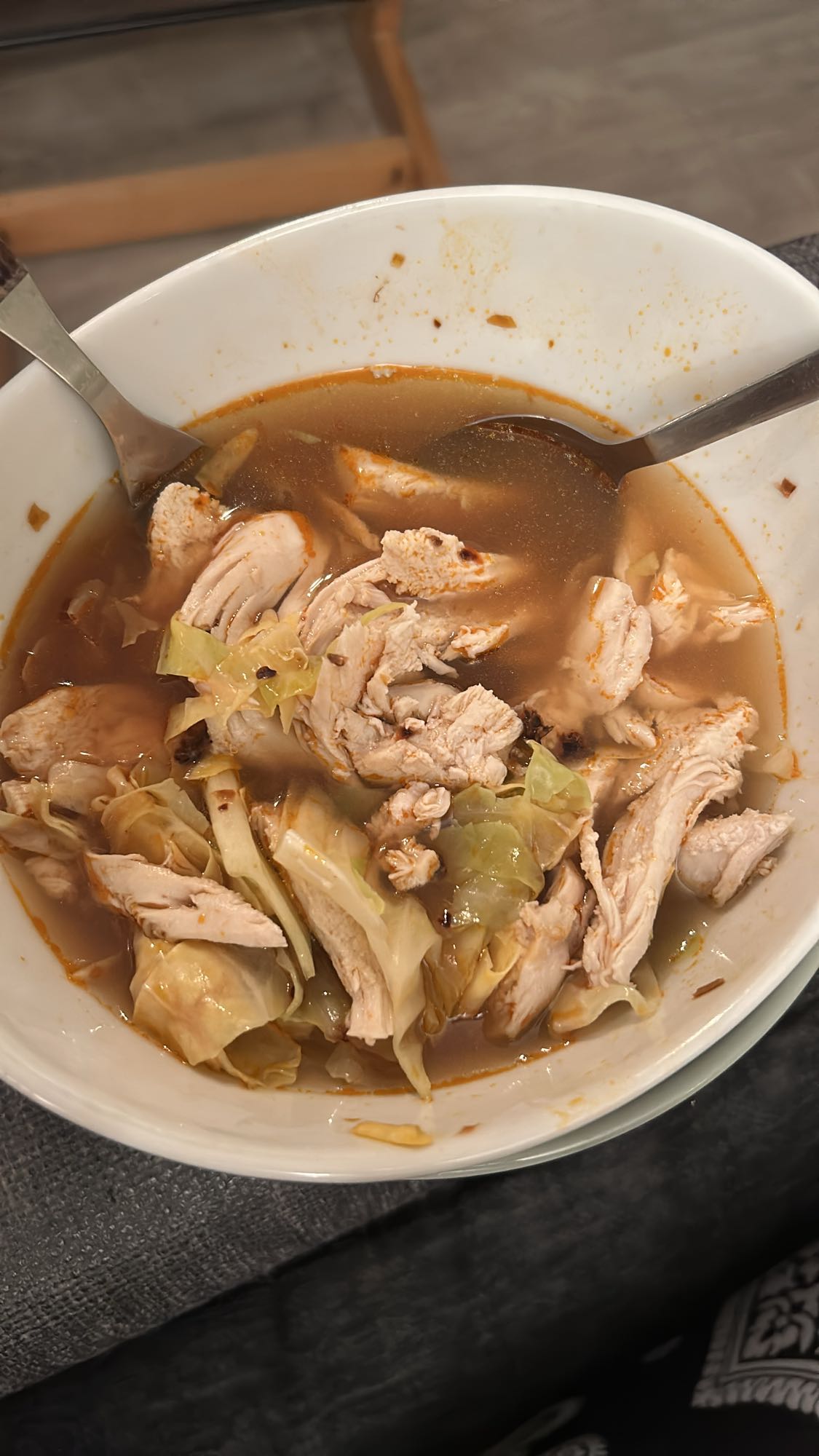 Kyllingsuppe med kål