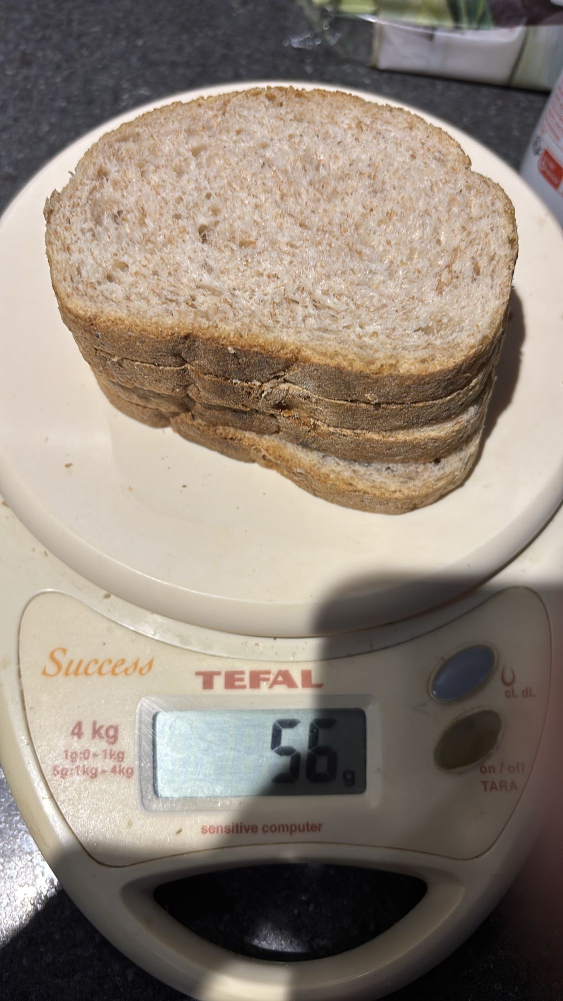 Pain complet tranché