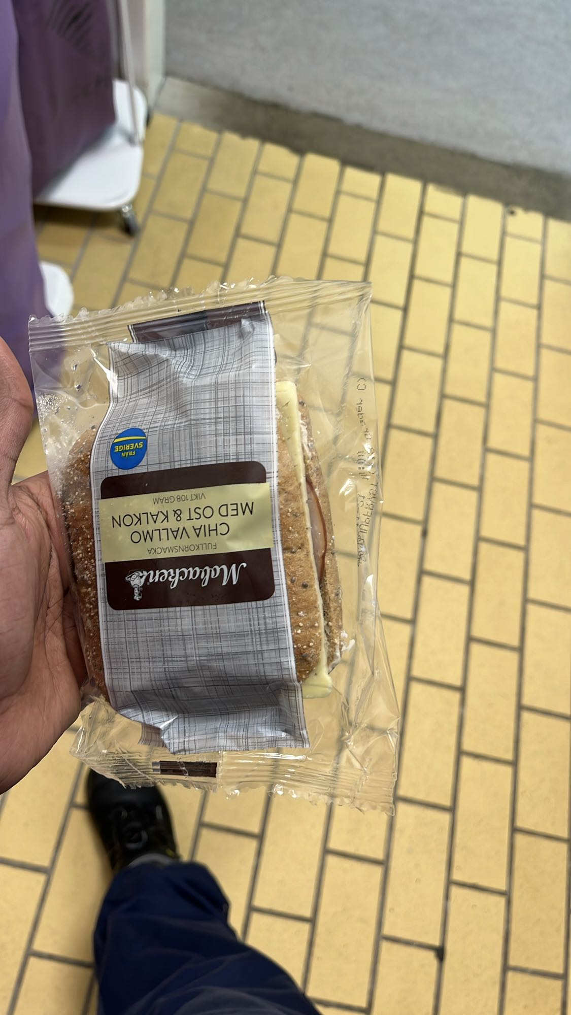 Chia bread ham cheese sandwich