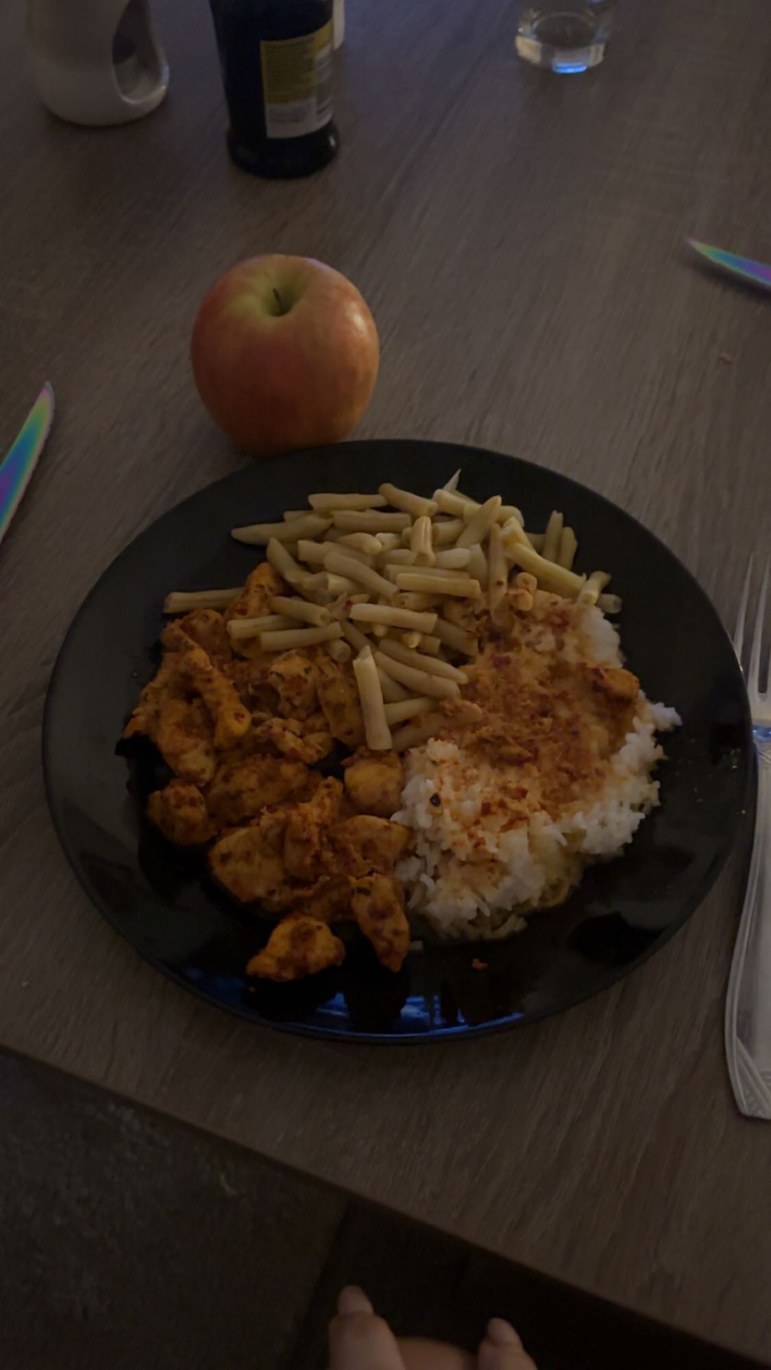 Poulet riz haricots pomme