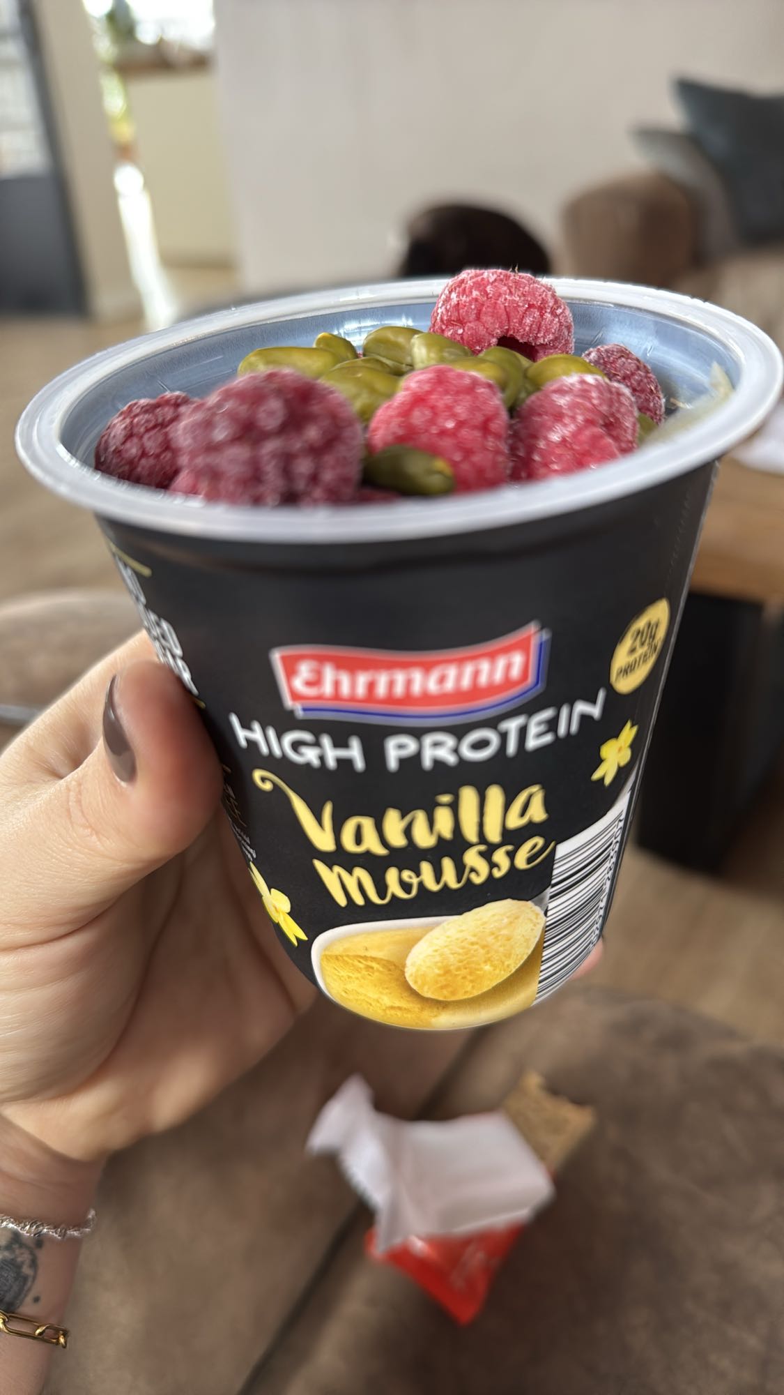 Vanille Mousse mit Beeren