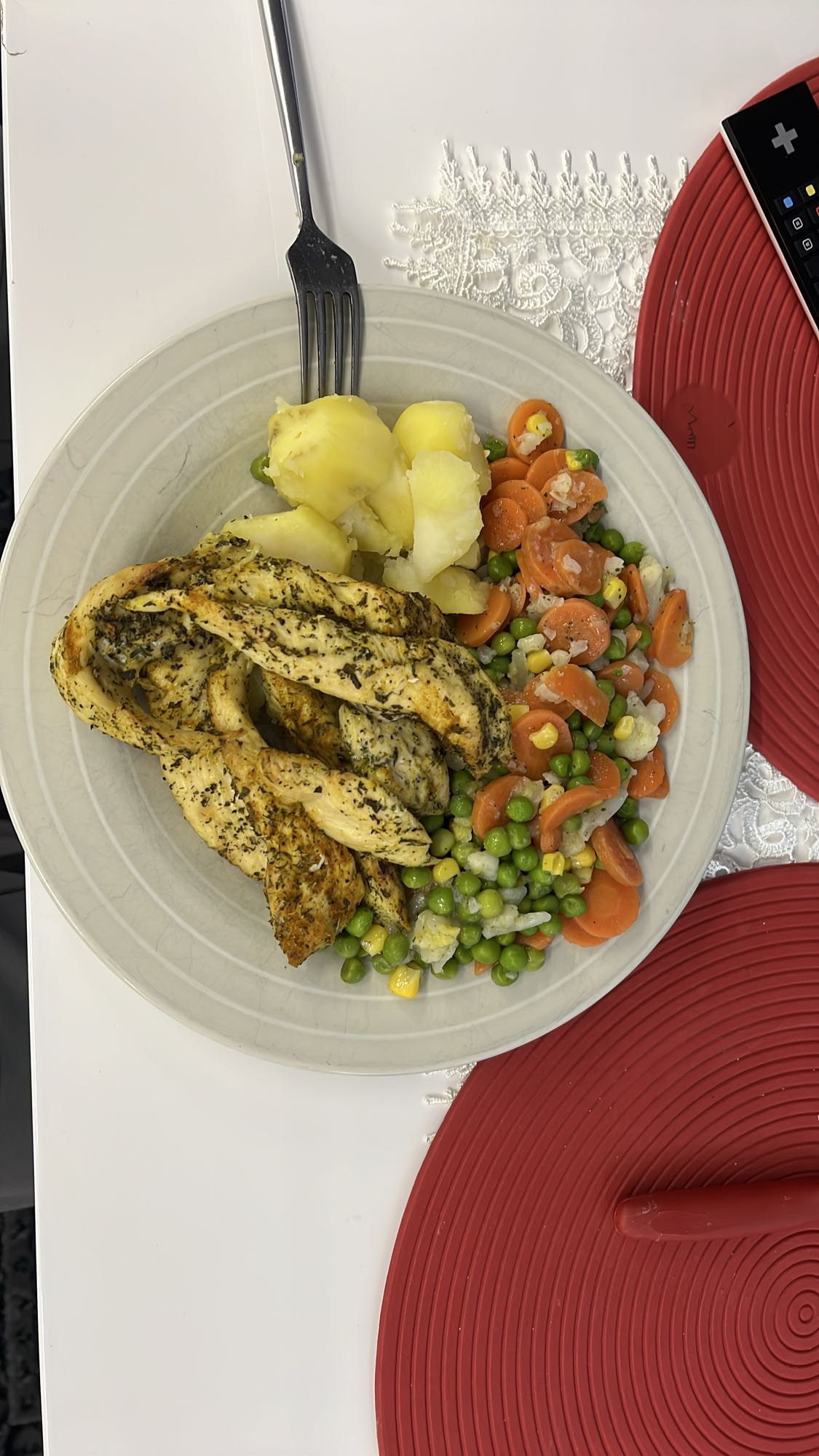 Kurczak z warzywami i ziemniakami