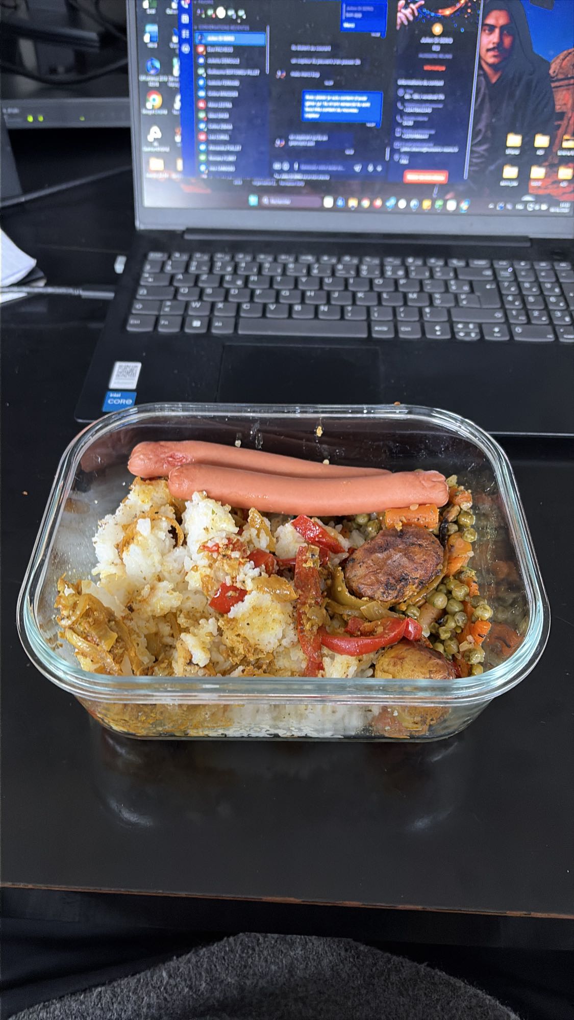 Riz et saucisses mixtes