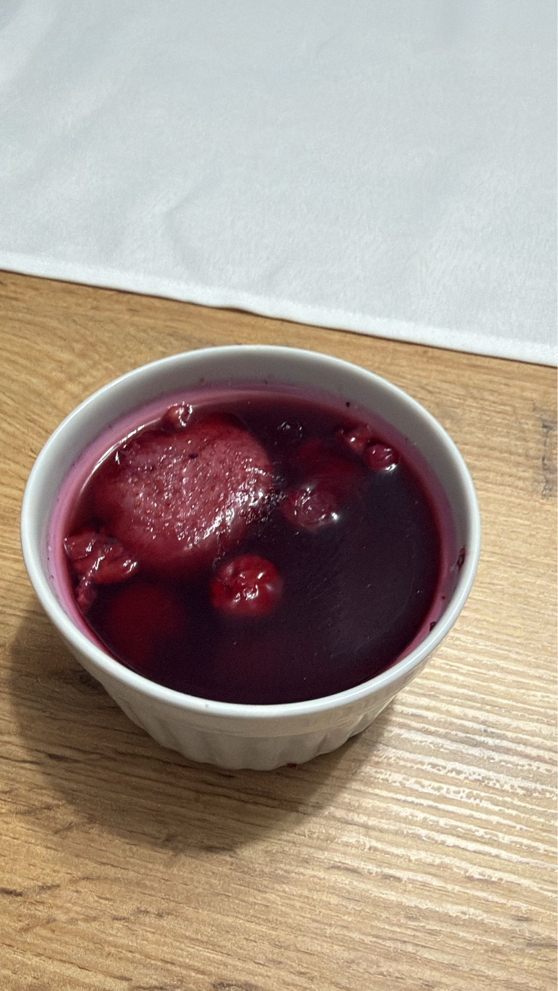 Compot de fructe de pădure