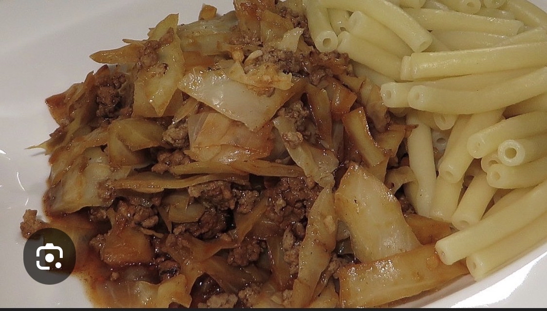 Kool en gehakt met pasta