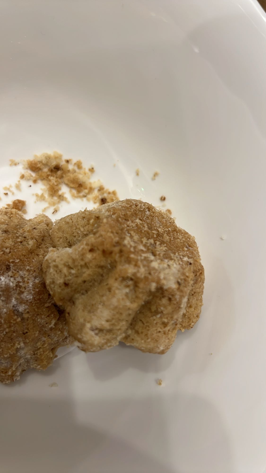 Bosnian Šapiće with walnuts