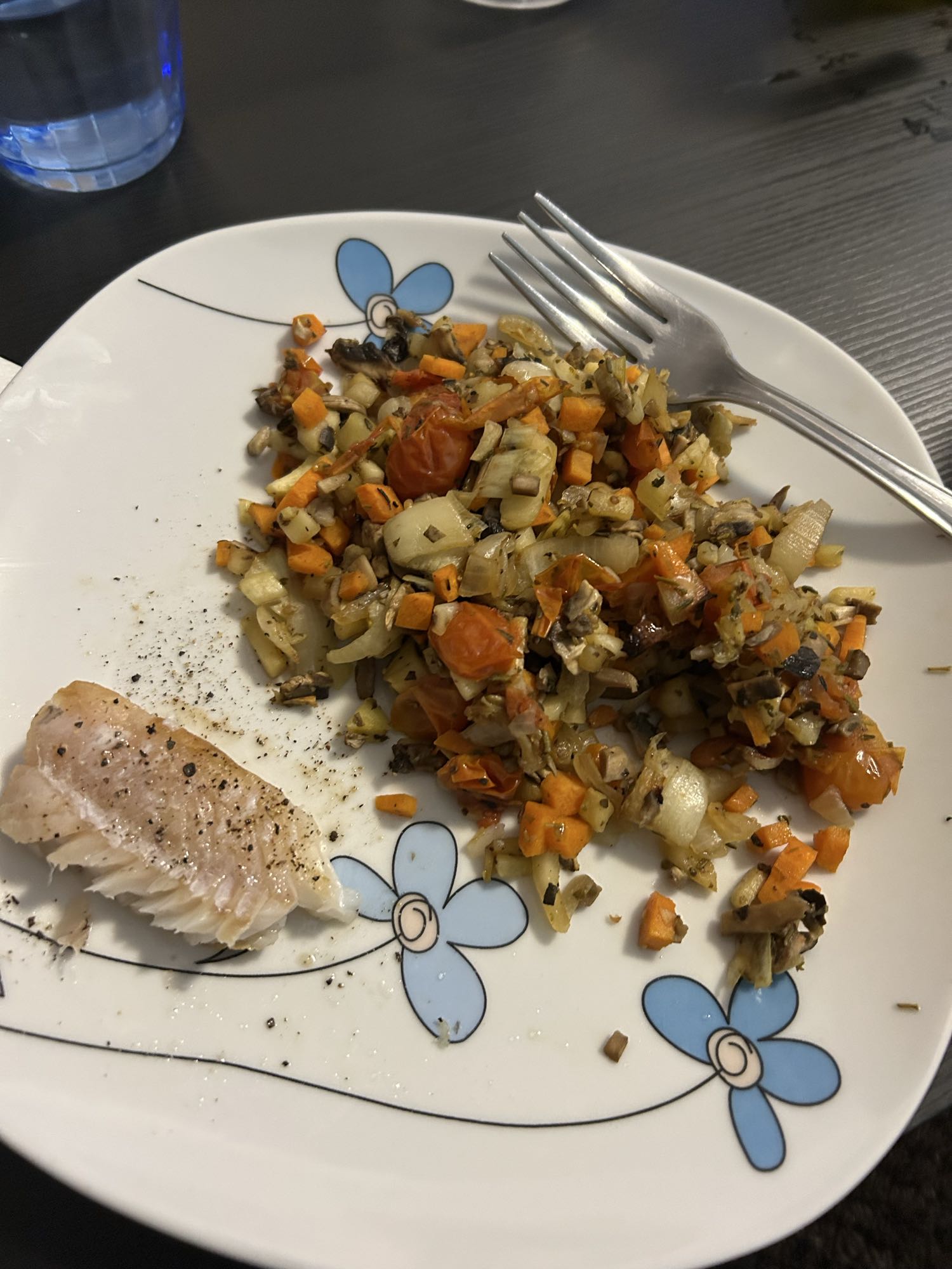 Gallineta con verduras asadas