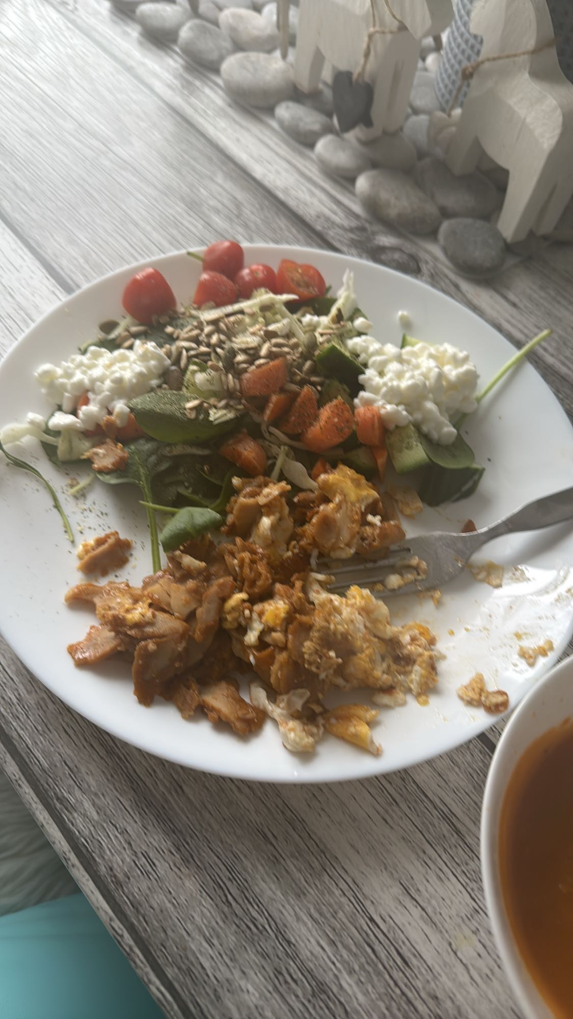 Kycklingröra med sallad