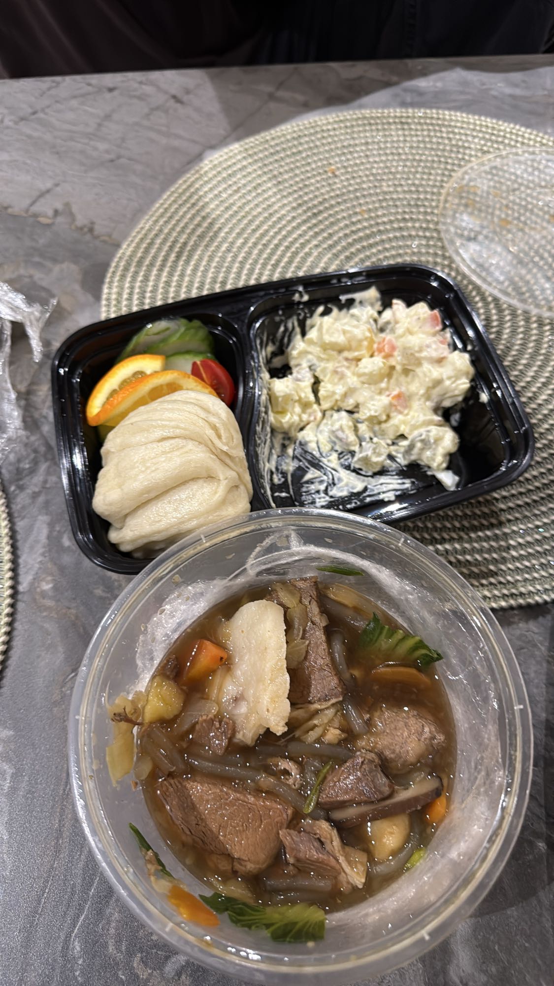 Beef stew with salad